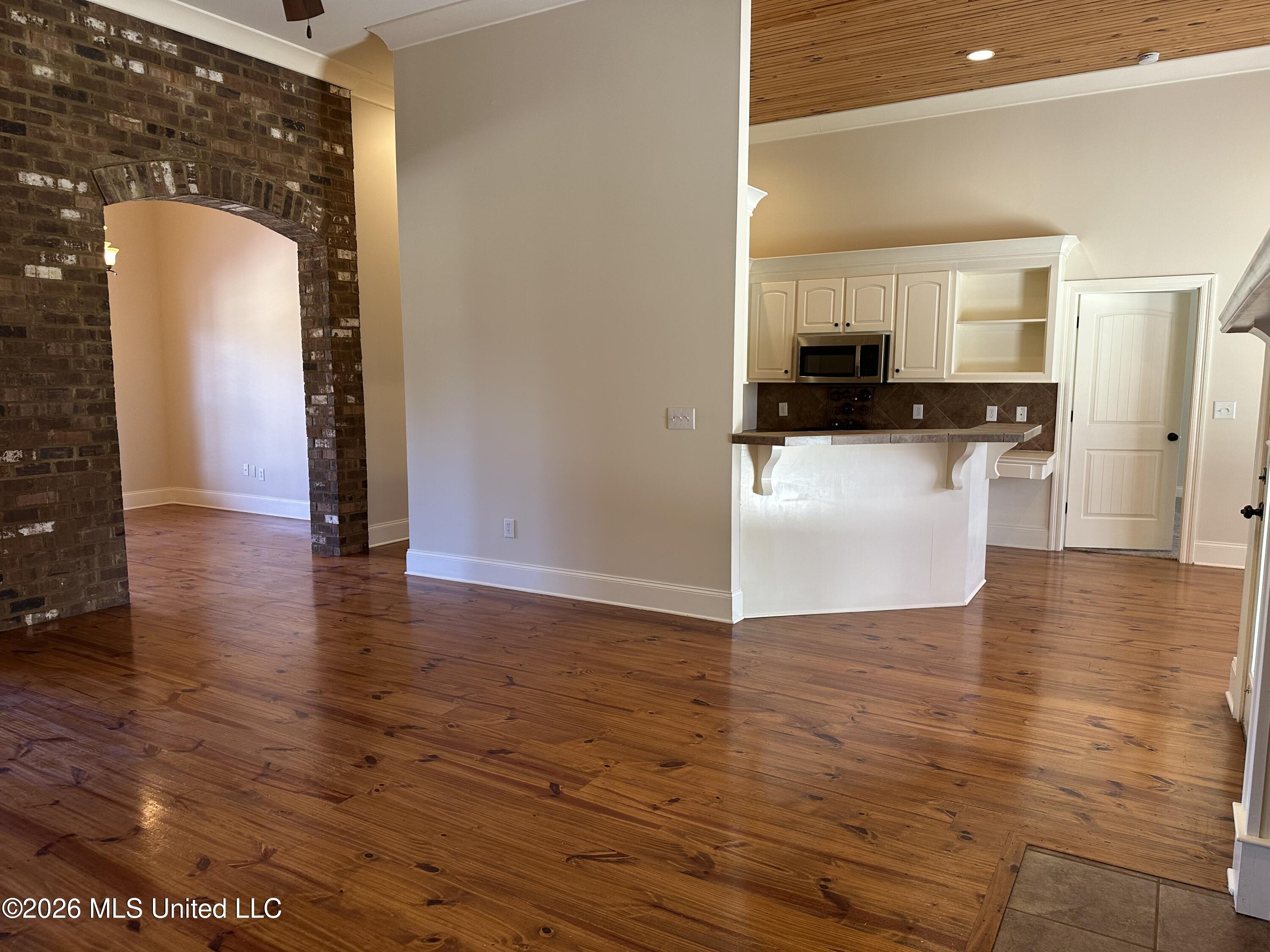 122 Weldon Drive Property Photo 7