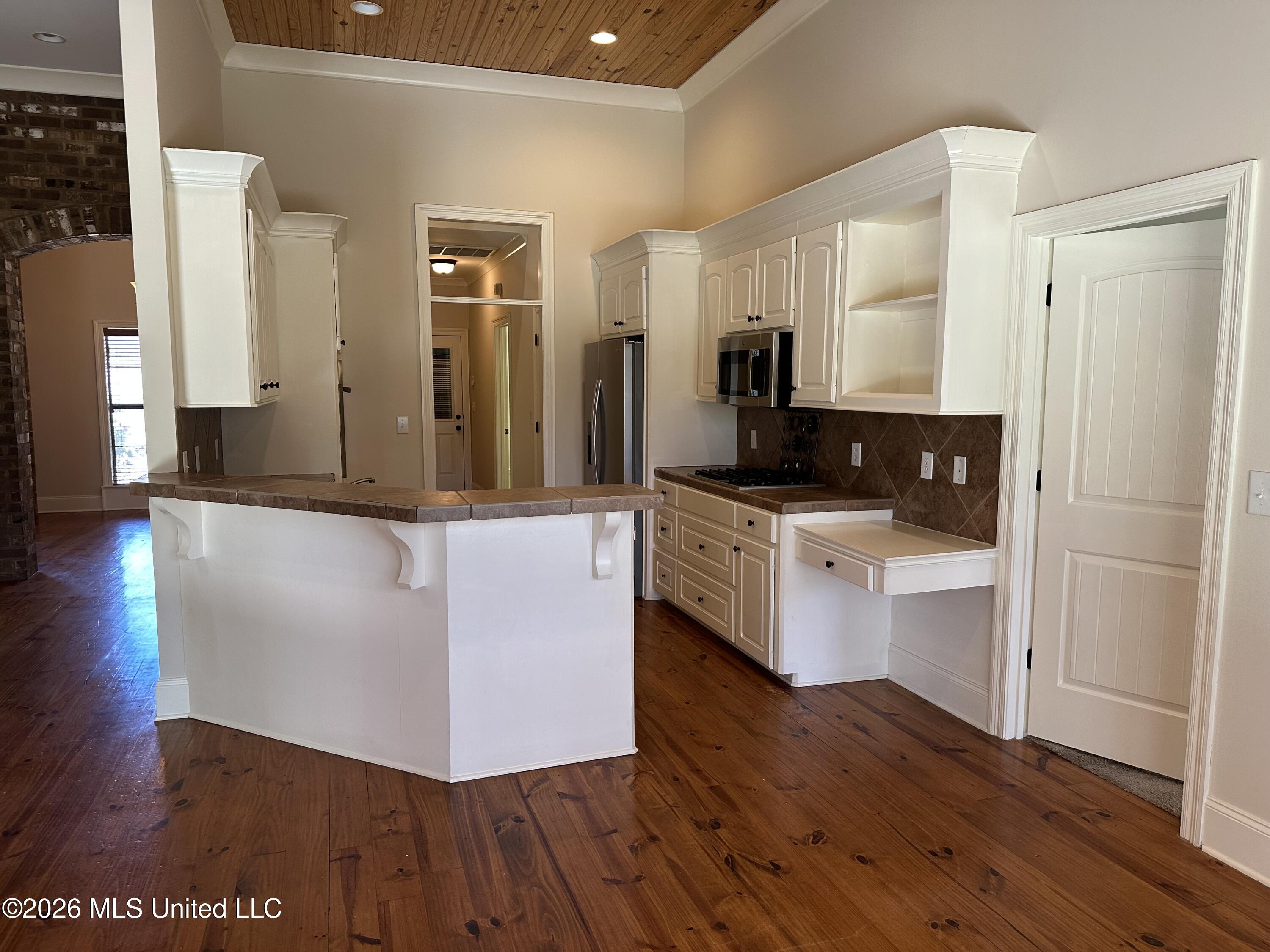 122 Weldon Drive Property Photo 8
