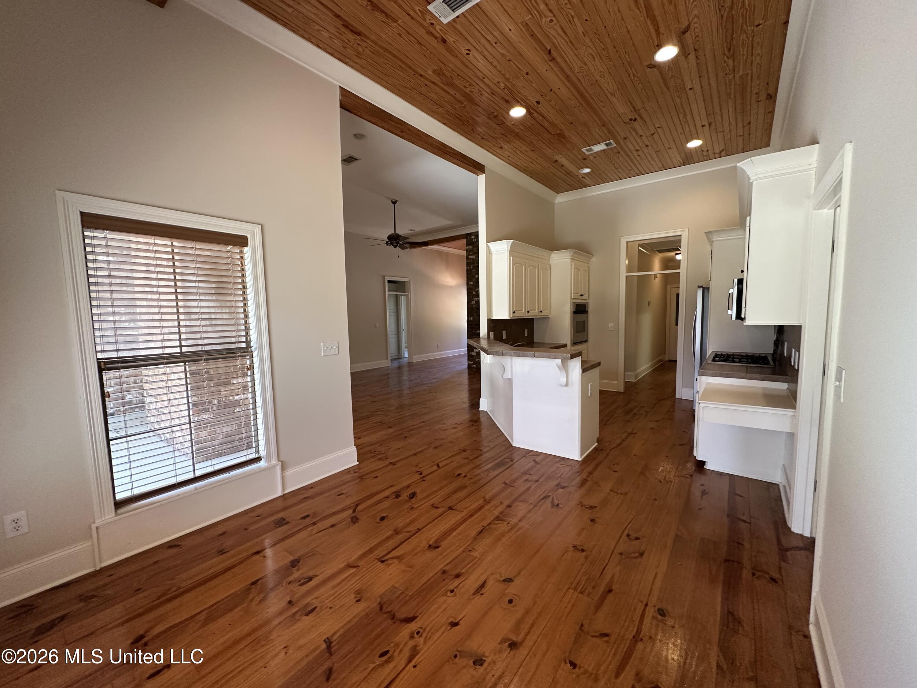 122 Weldon Drive Property Photo 9
