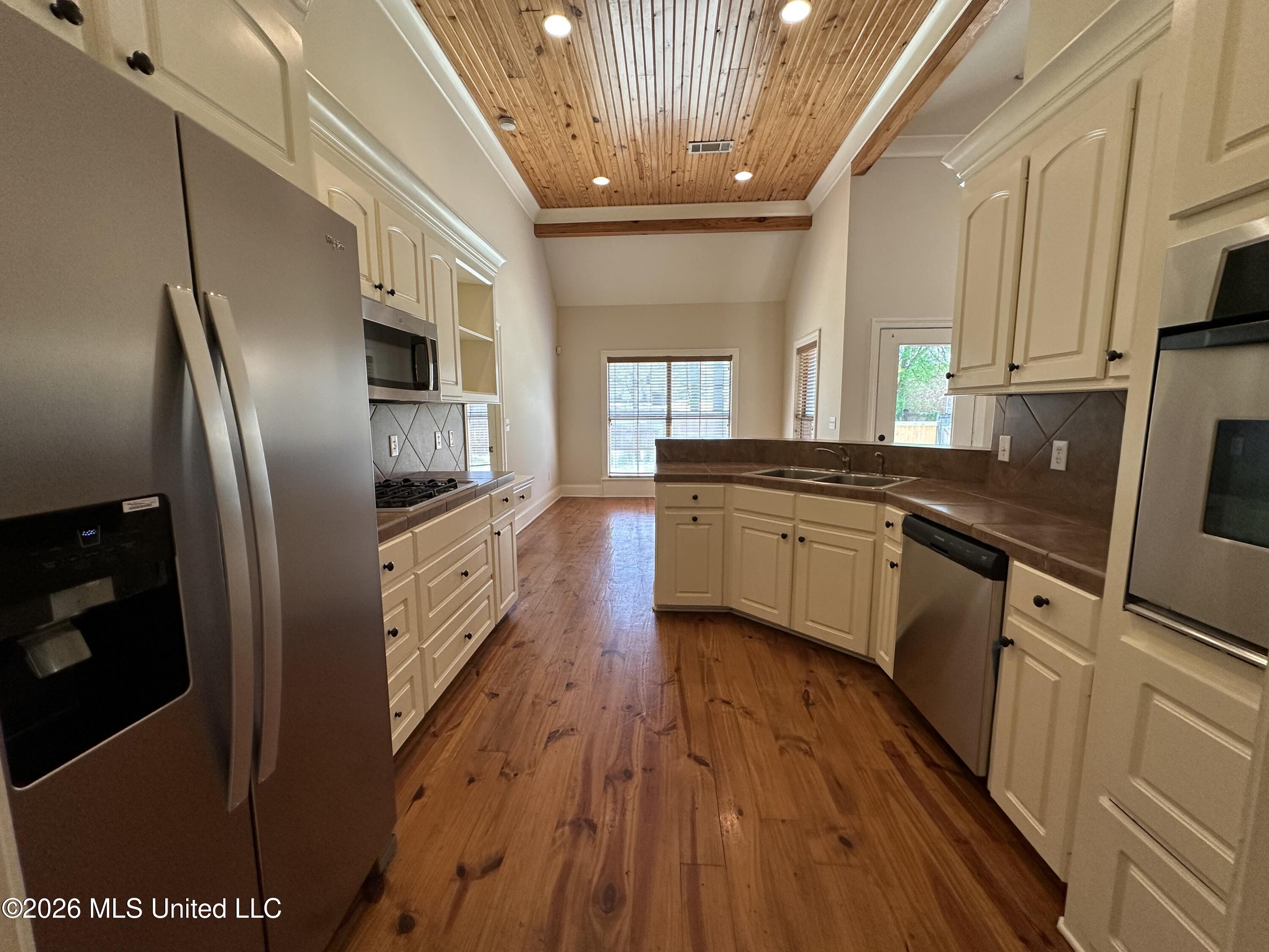 122 Weldon Drive Property Photo 11