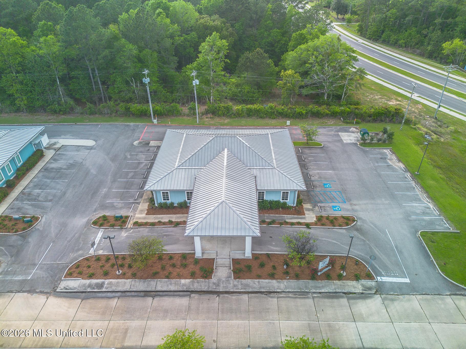 14213 Cook Road Property Photo 5