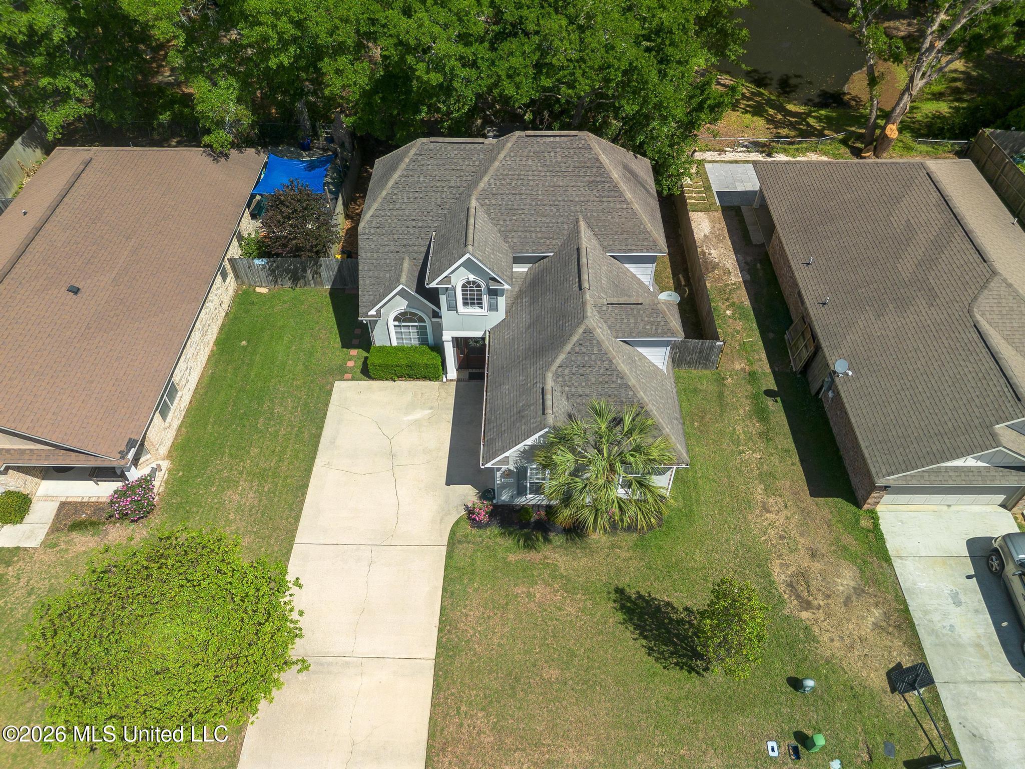 10544 Roundhill Drive Property Photo 29