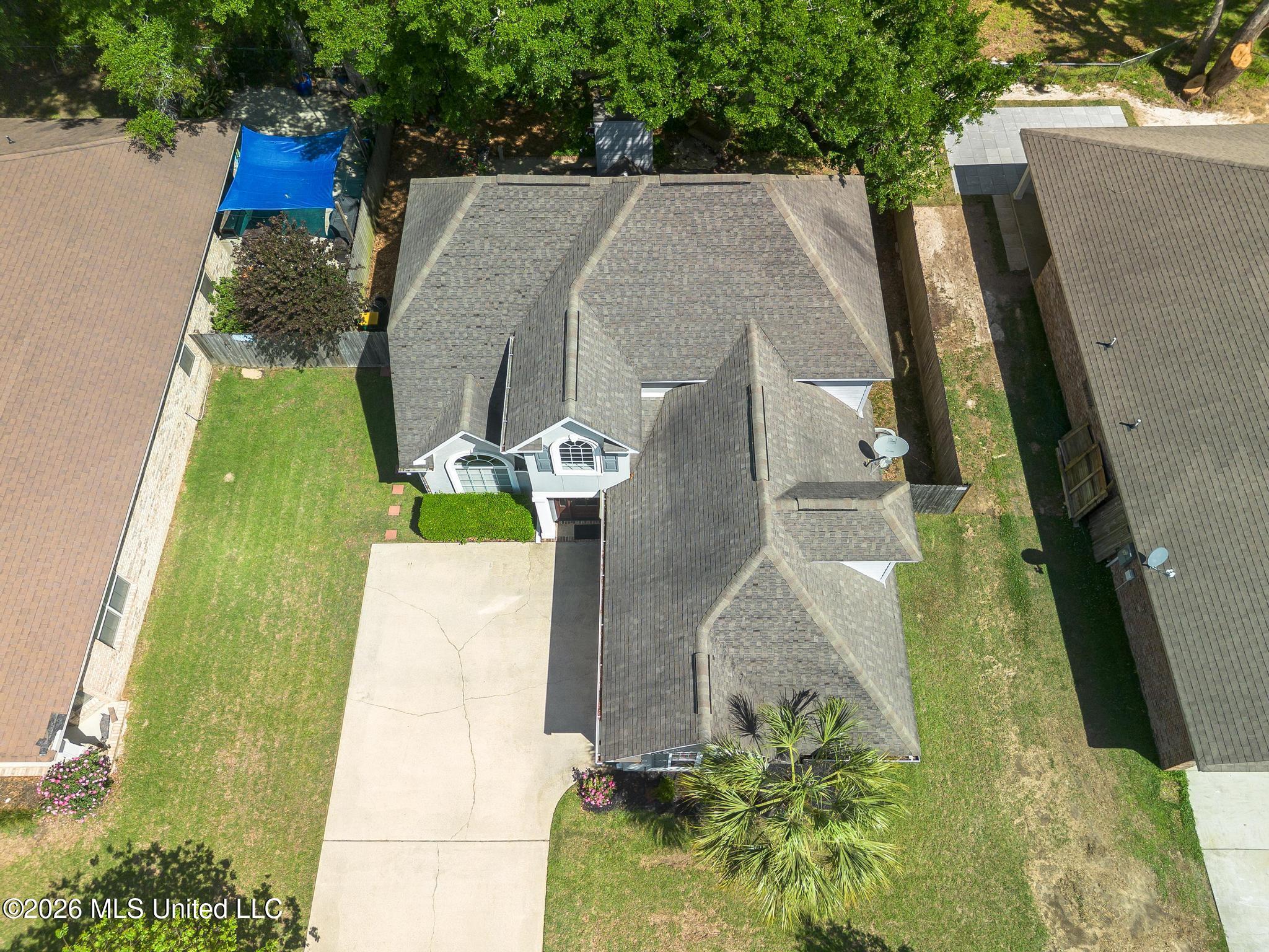 10544 Roundhill Drive Property Photo 30