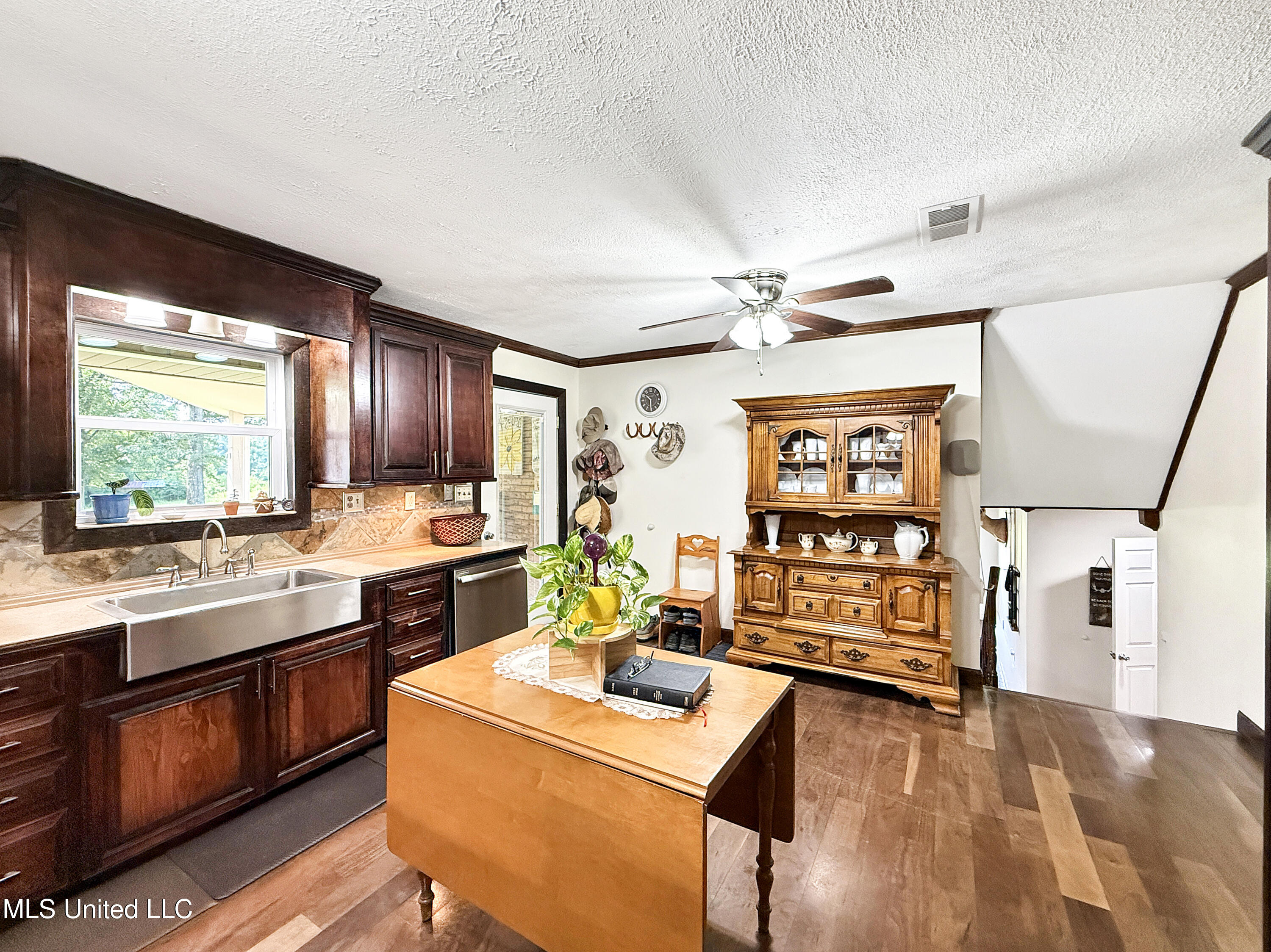 587 Shivers Road Property Photo 14
