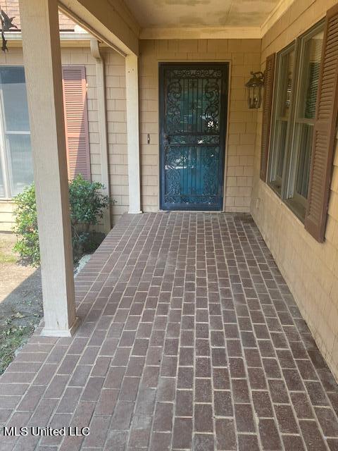 719 Cypress Creek Property Photo 3