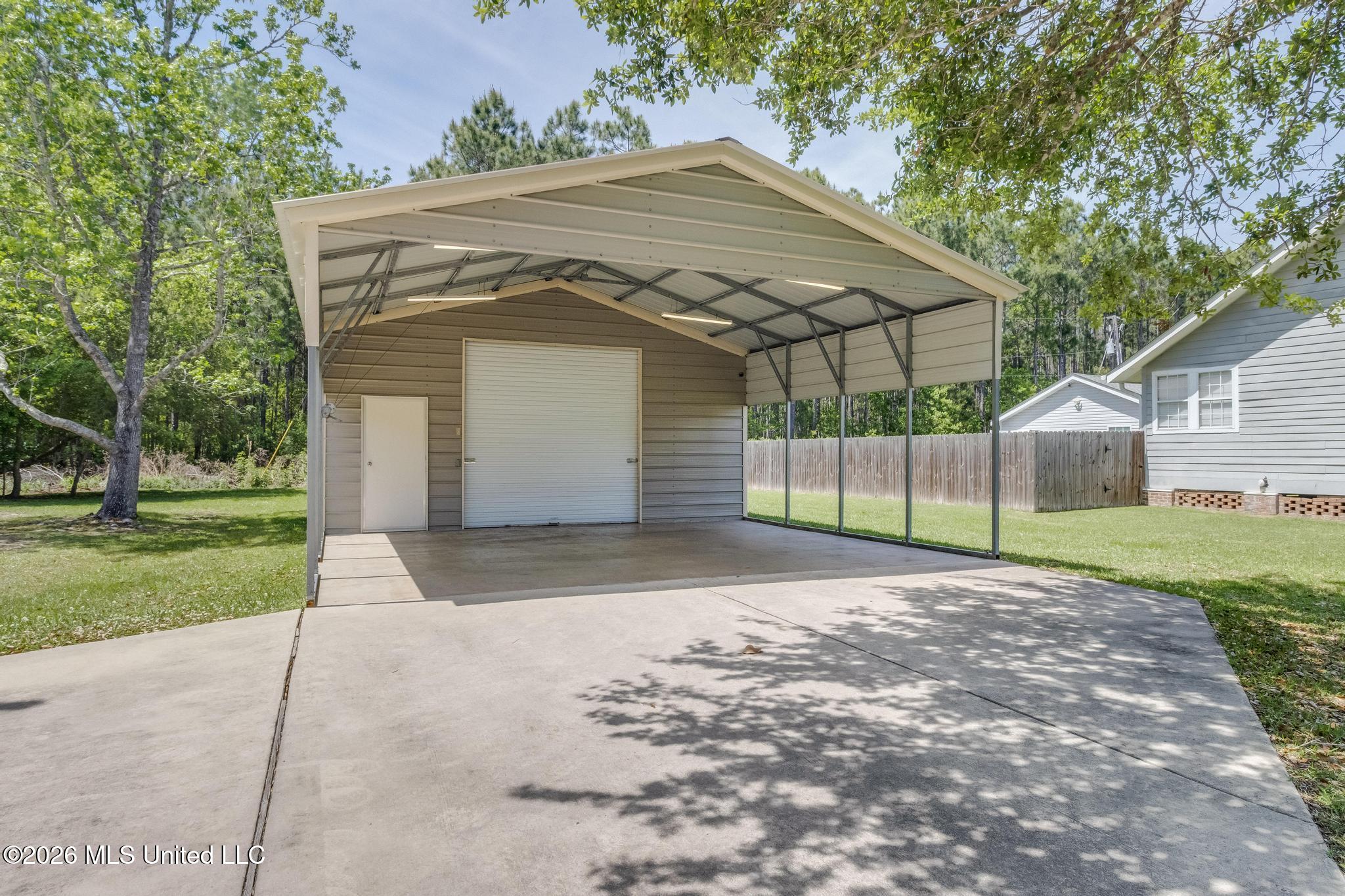 114 Campion Drive Property Photo 2