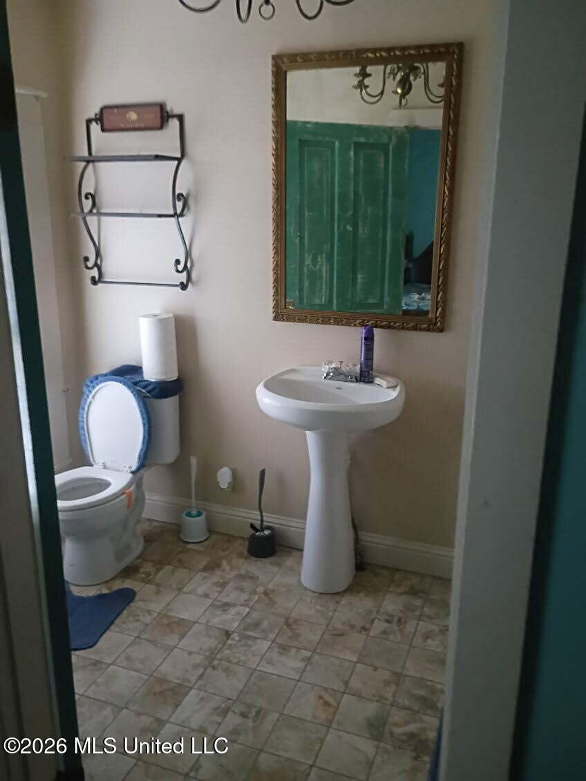 544 N Liberty Road Property Photo 11