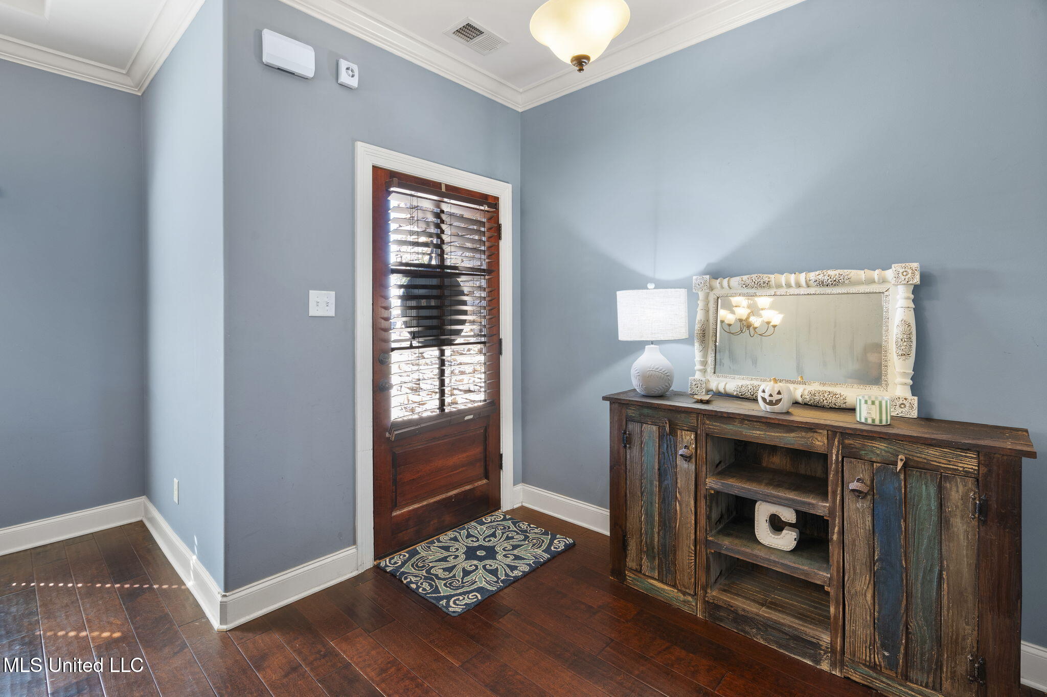 1098 S Broadwing Circle Property Photo 6