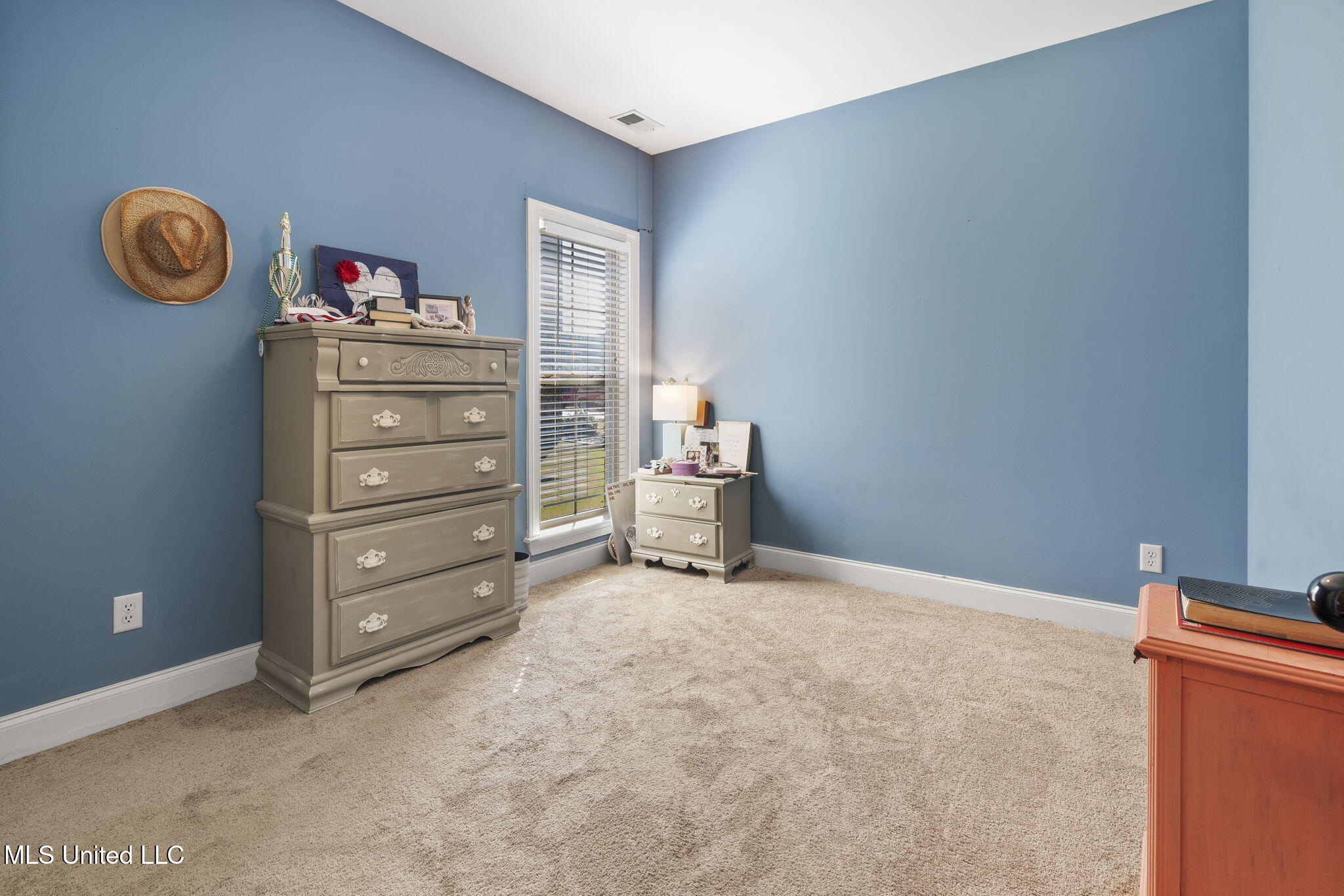 1098 S Broadwing Circle Property Photo 16
