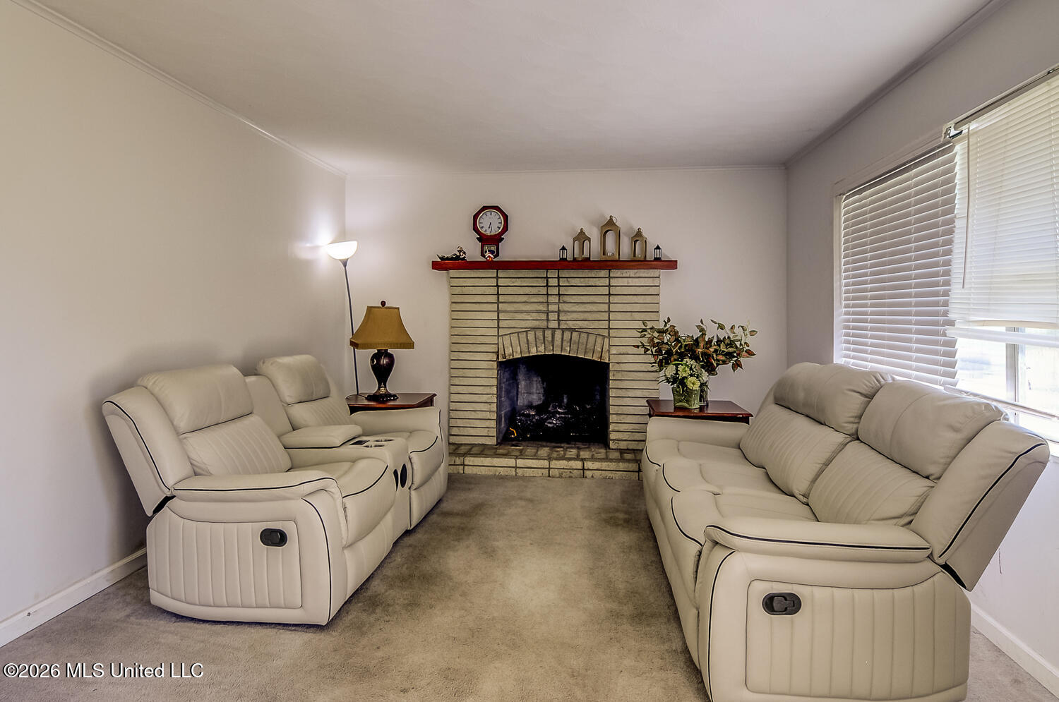 359 Florence Avenue Property Photo 6