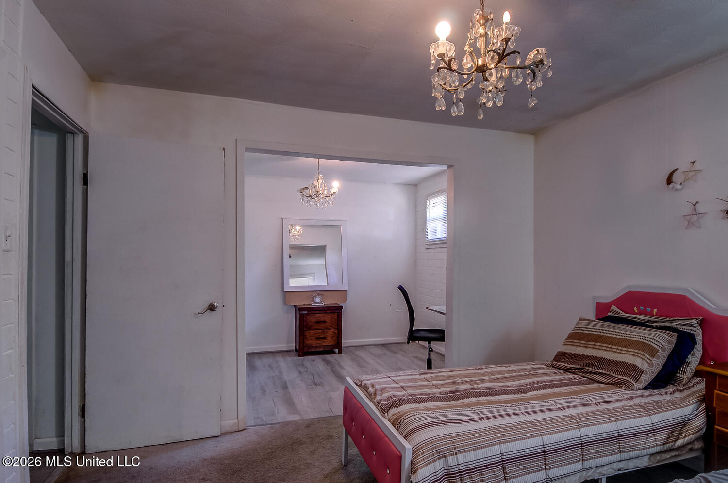 359 Florence Avenue Property Photo 21