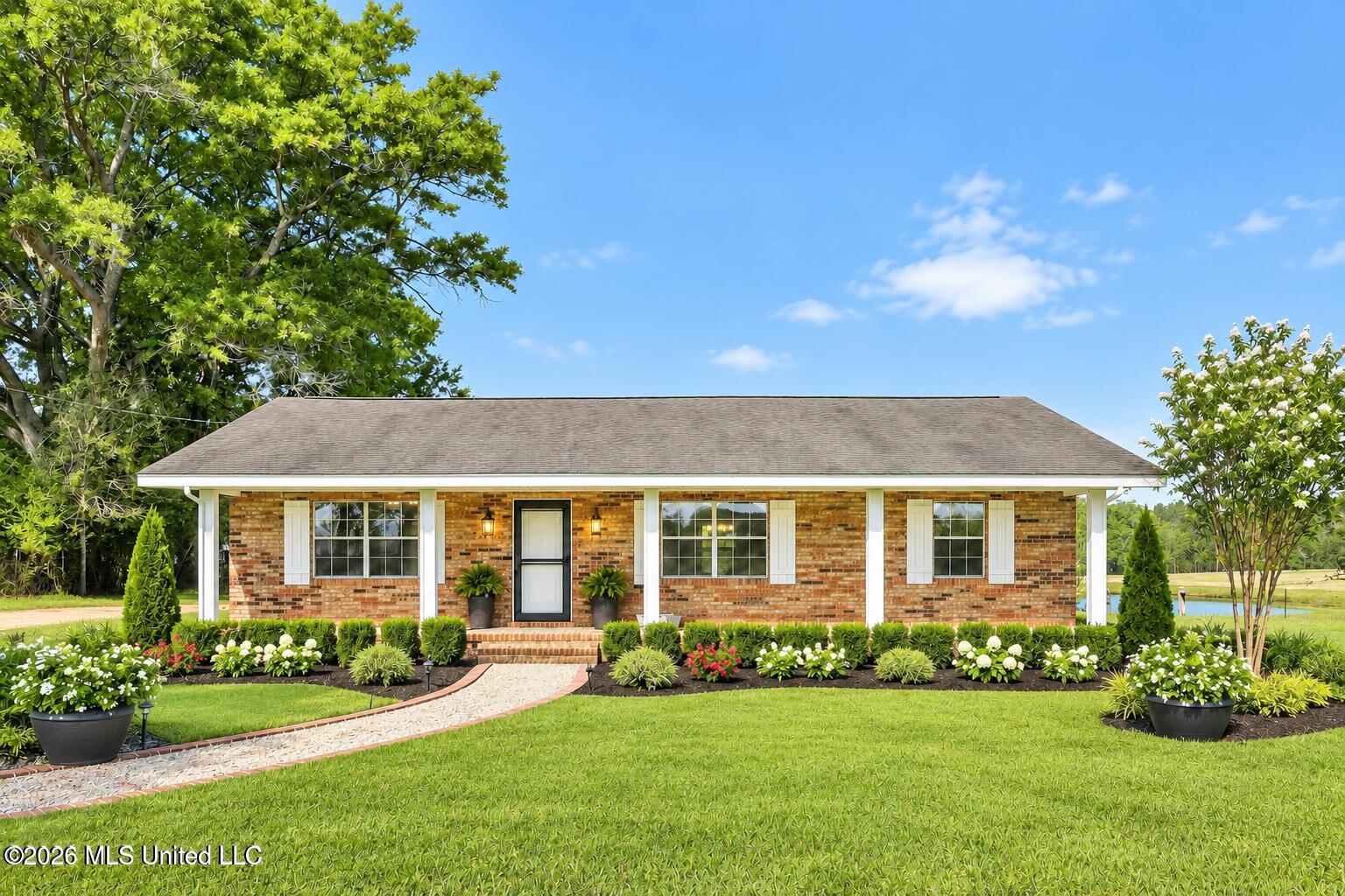 371 Price Road Property Photo 2