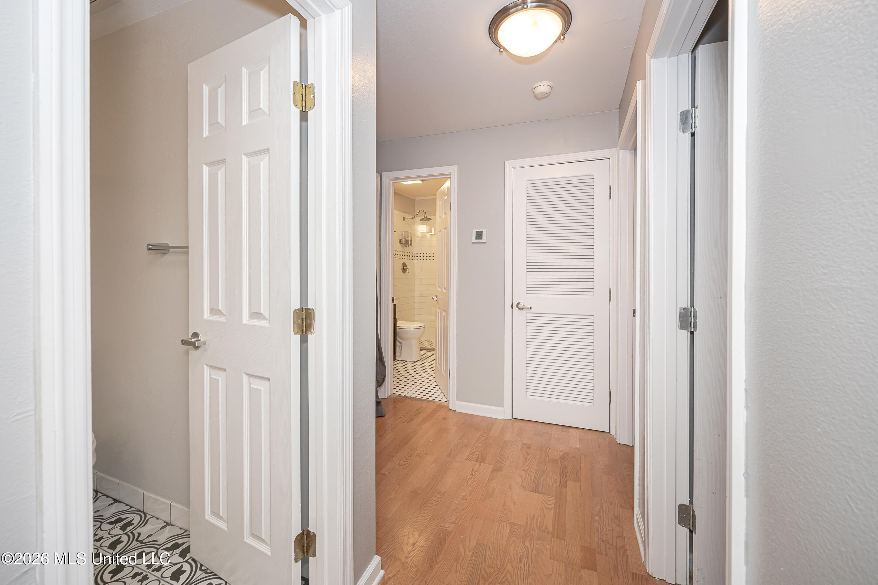 2421 Beachview Drive Property Photo 15