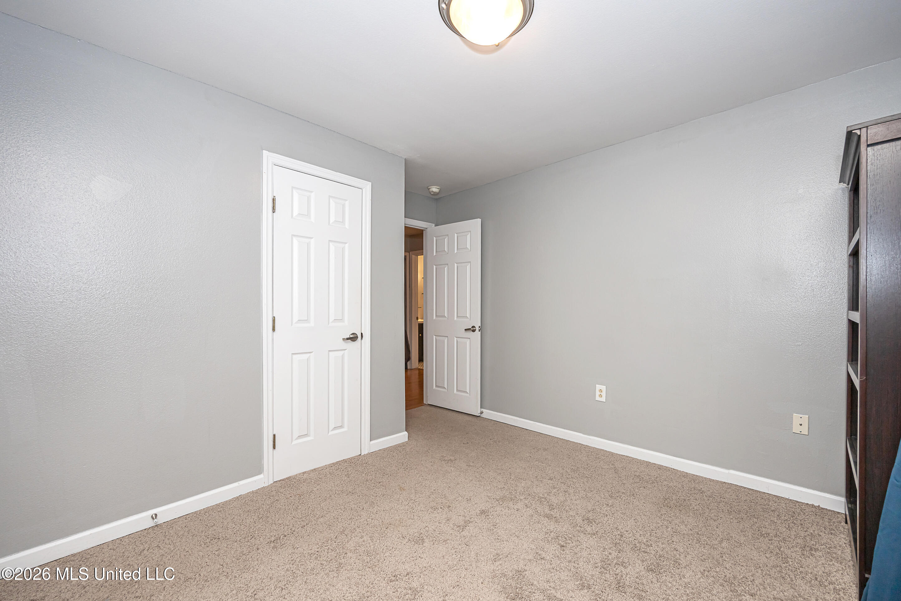 2421 Beachview Drive Property Photo 18