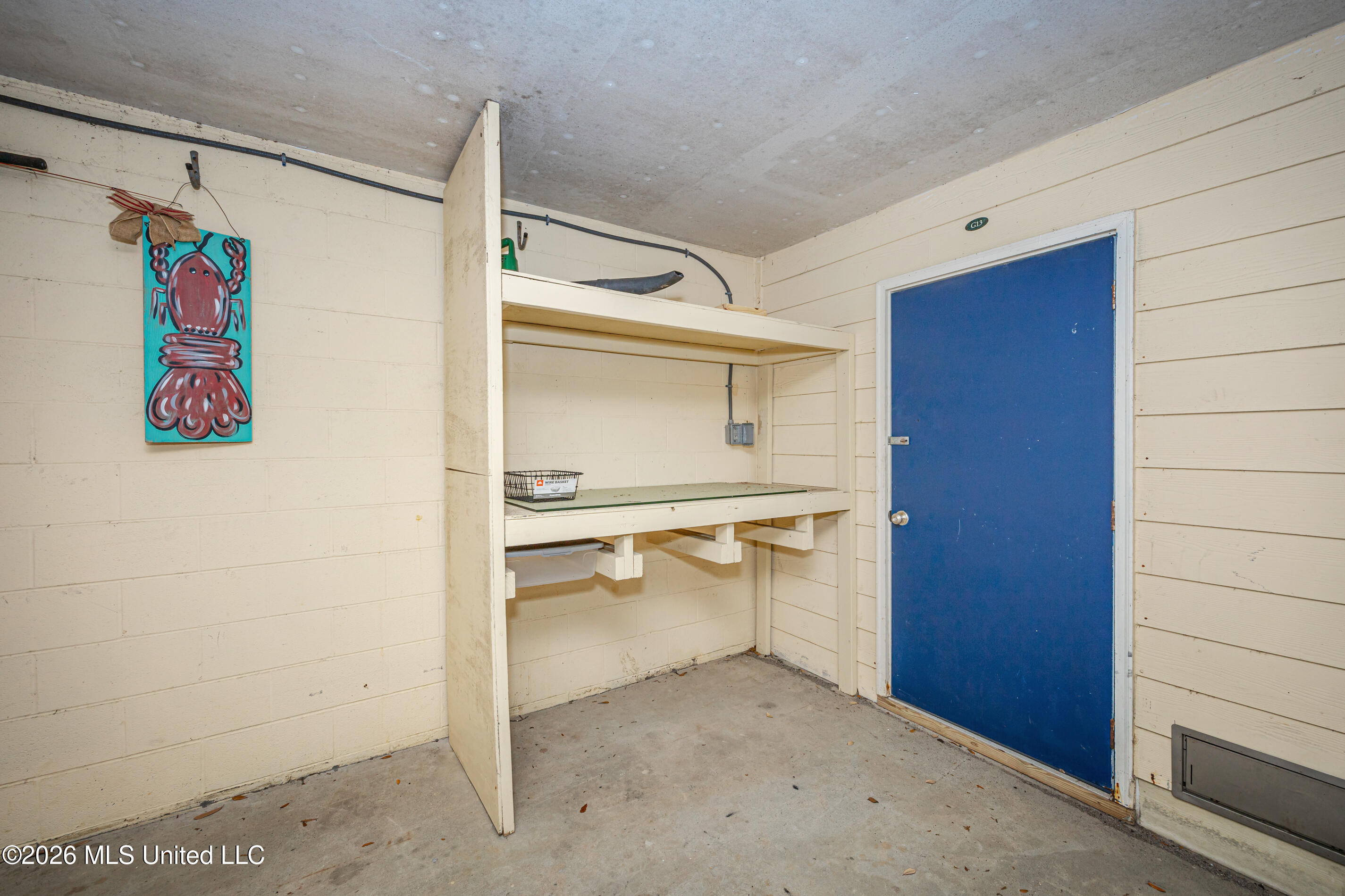 2421 Beachview Drive Property Photo 37