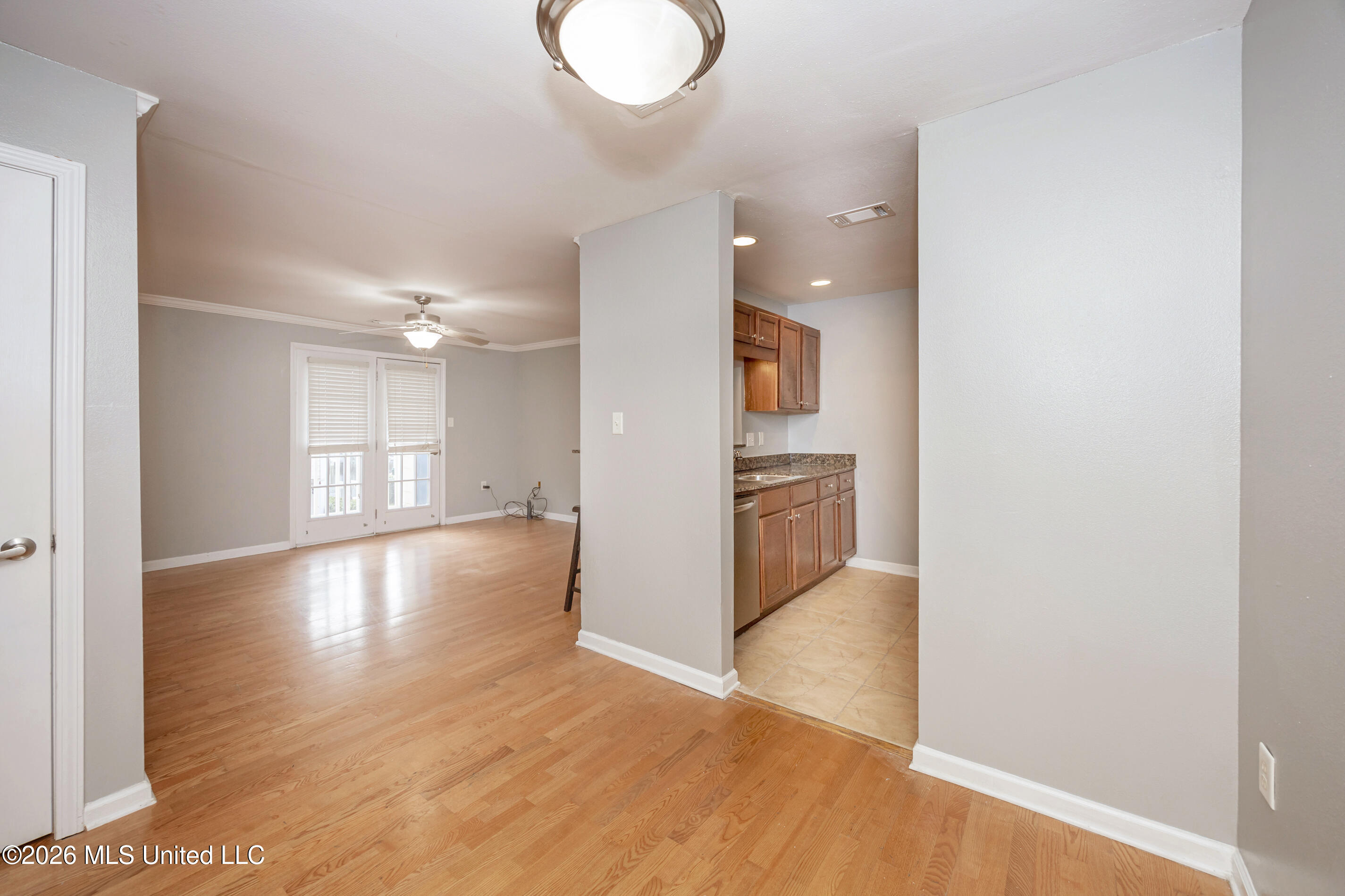 2421 Beachview Drive Property Photo 44