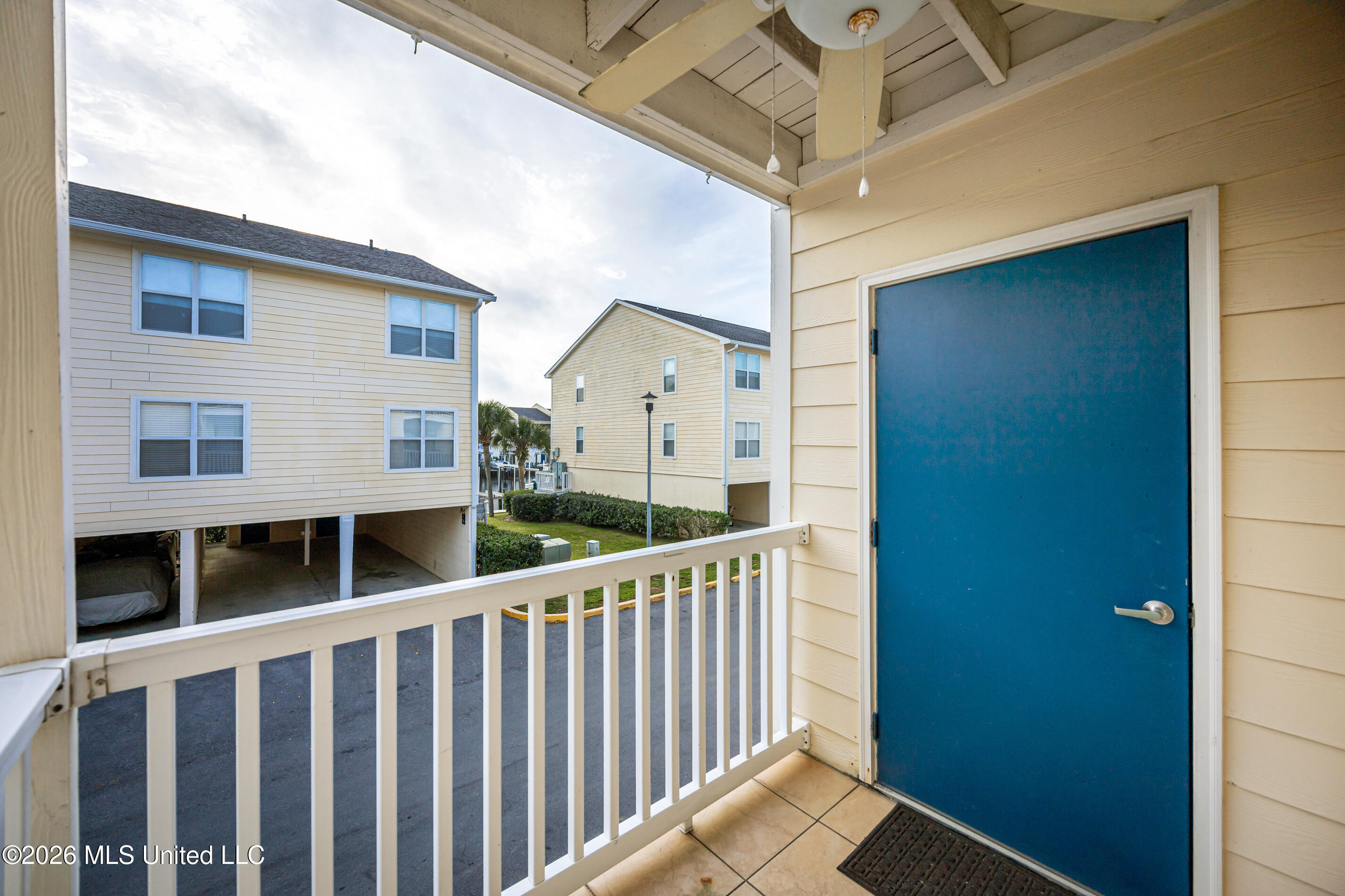 2421 Beachview Drive Property Photo 45