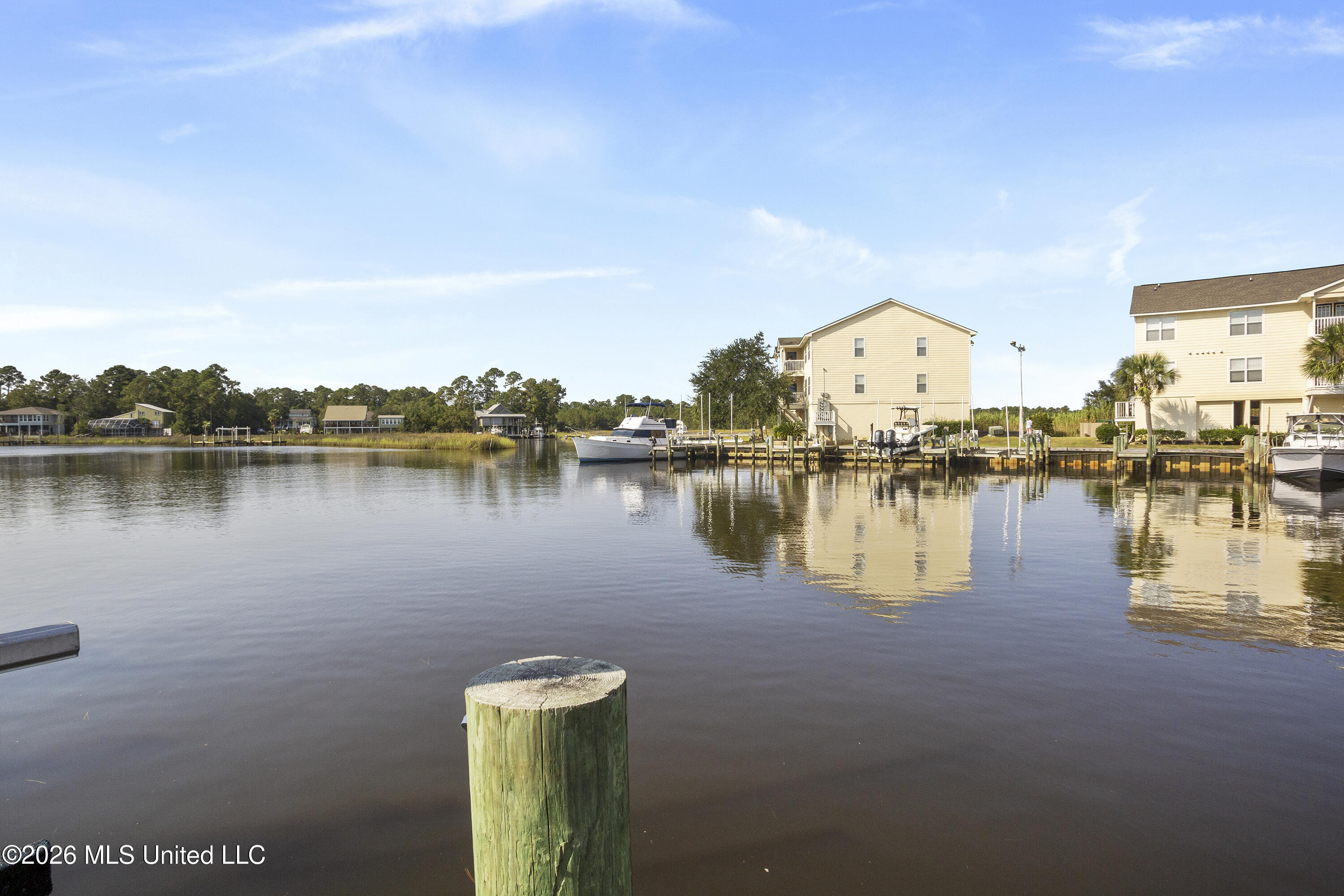 2421 Beachview Drive Property Photo 57