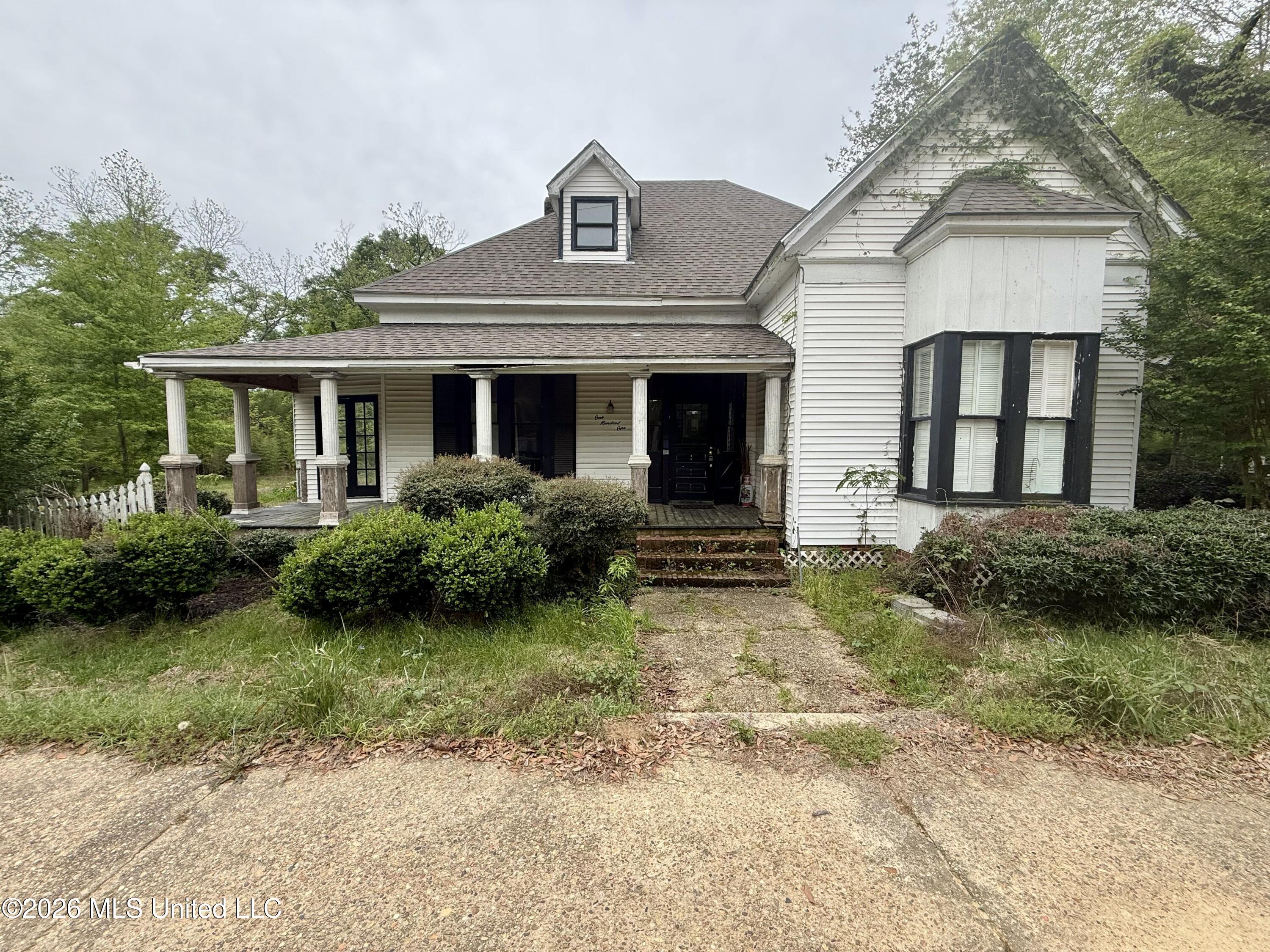 101 S Main Street Property Photo 1
