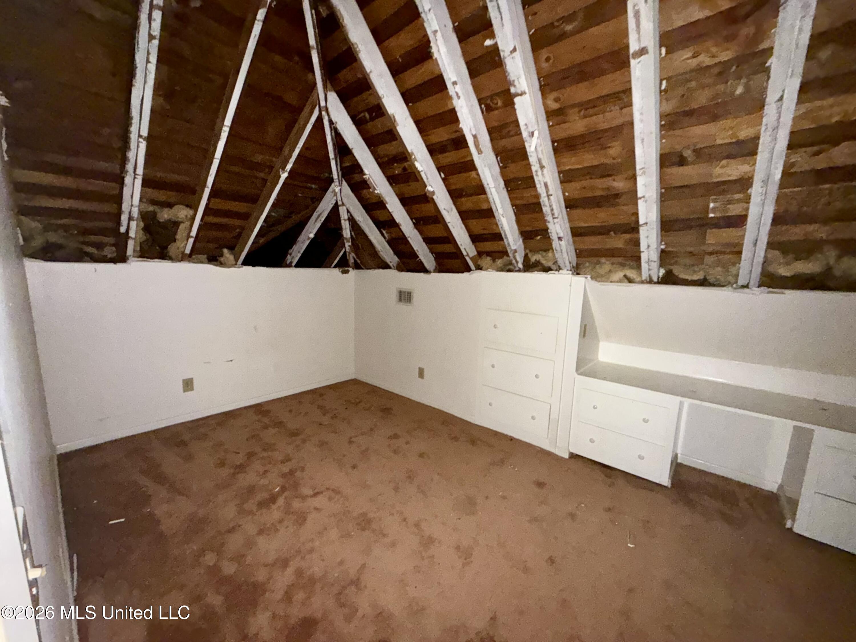 101 S Main Street Property Photo 20