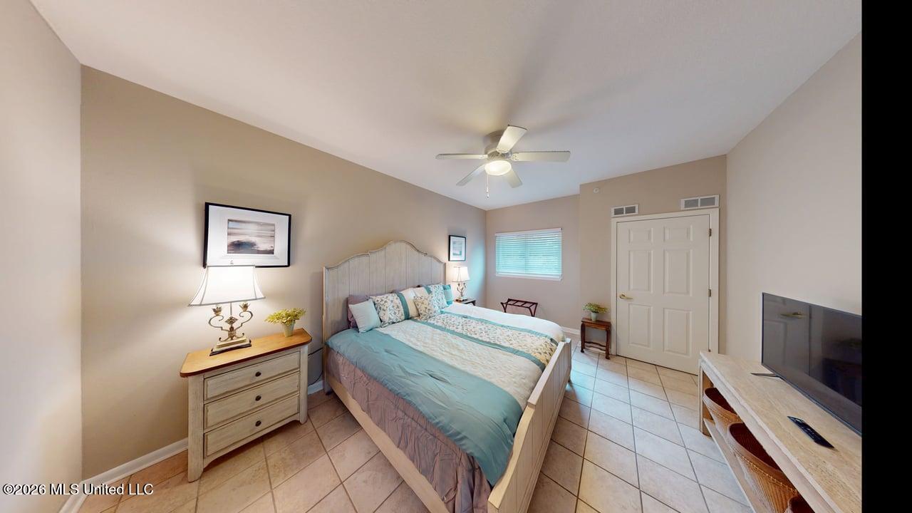 2230 Beach Drive Property Photo 18