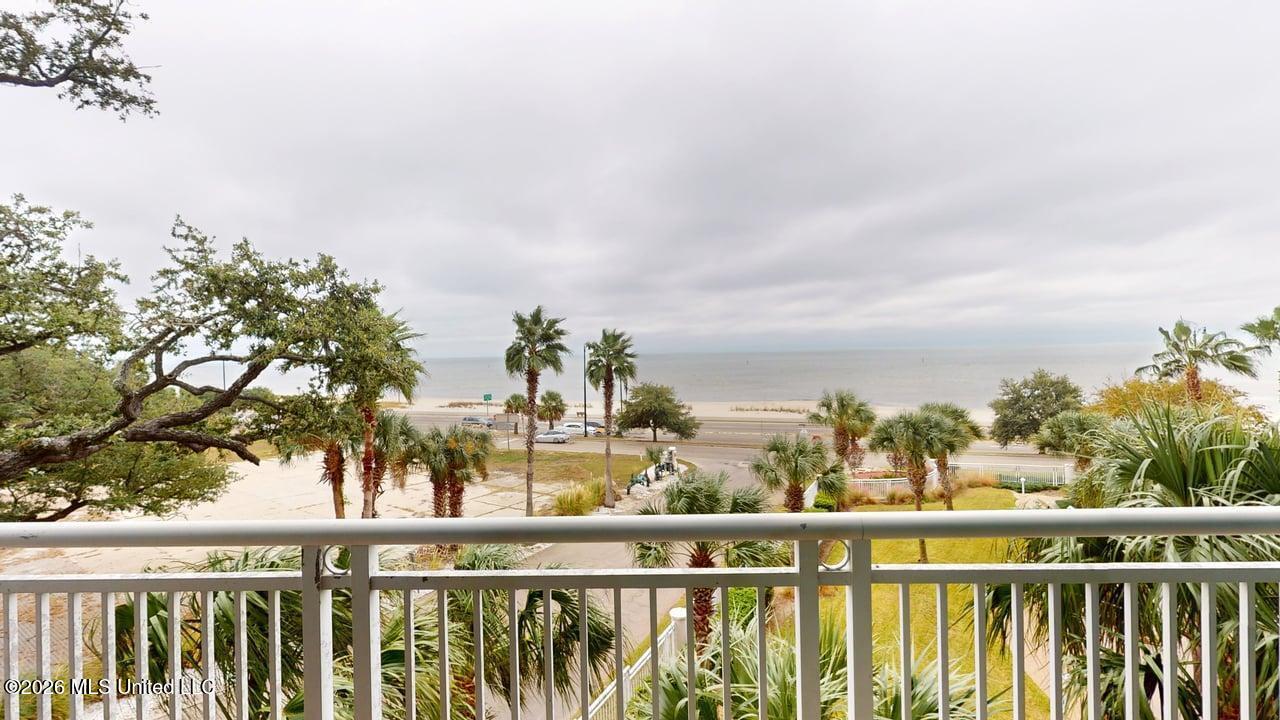 2230 Beach Drive Property Photo 22