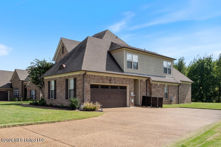 2175 Redbud Cove Property Photo 2