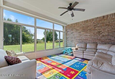 2175 Redbud Cove Property Photo 25