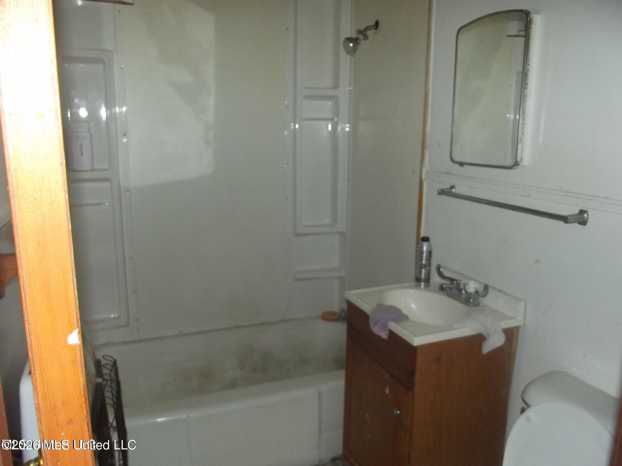132 Mount Carmel Drive Property Photo 4