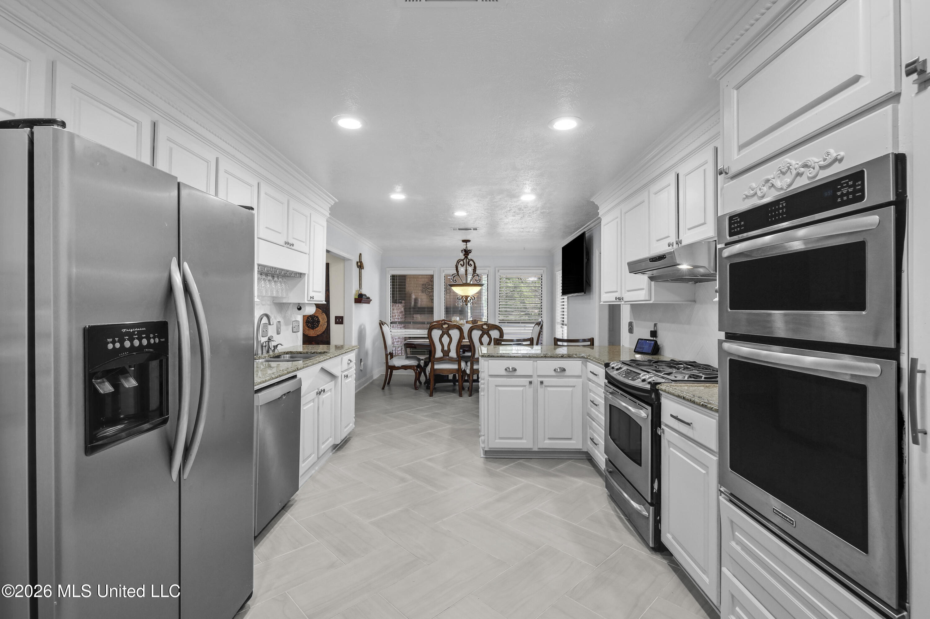 301 Calumet Drive Property Photo 13