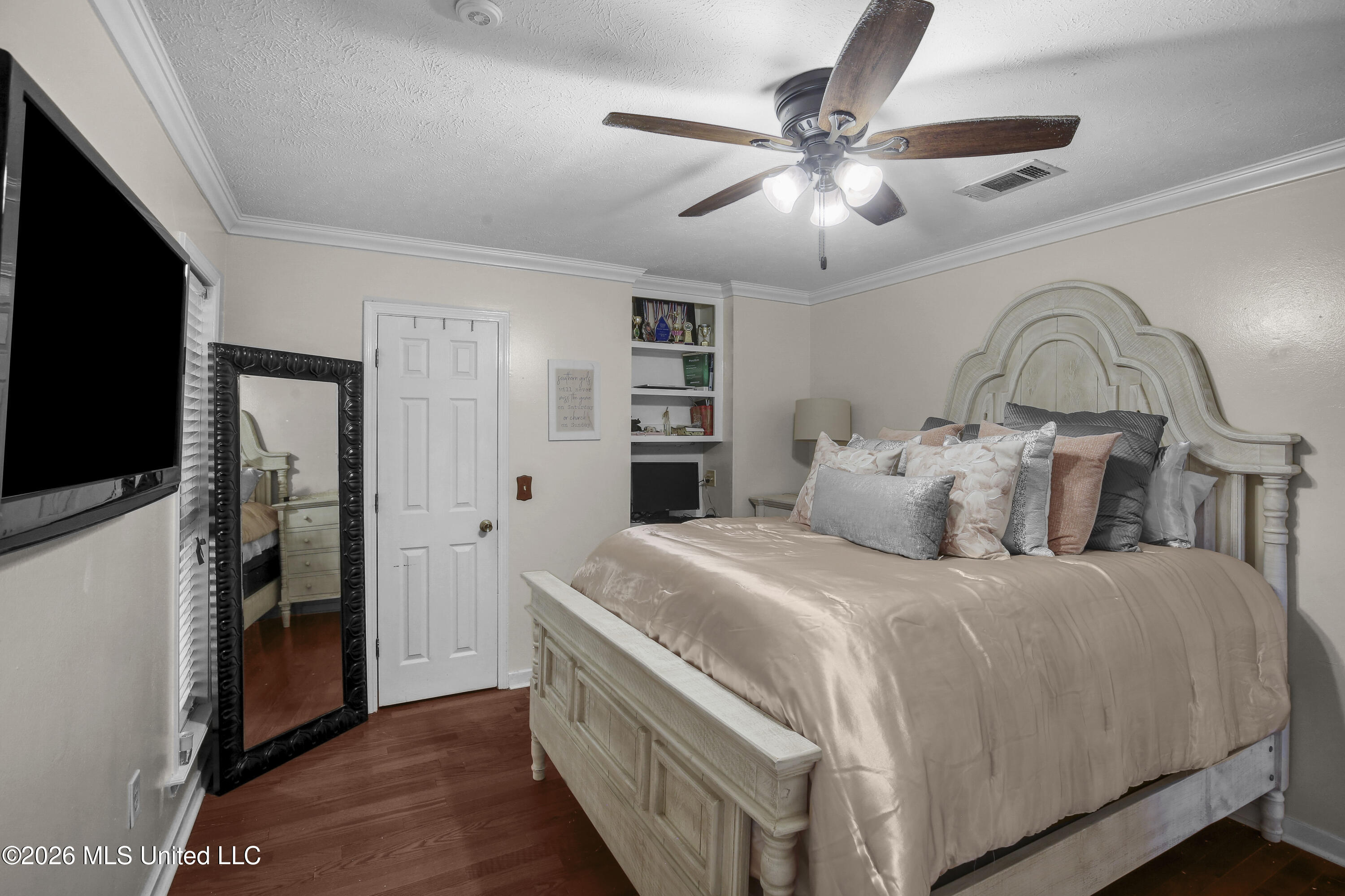 301 Calumet Drive Property Photo 25