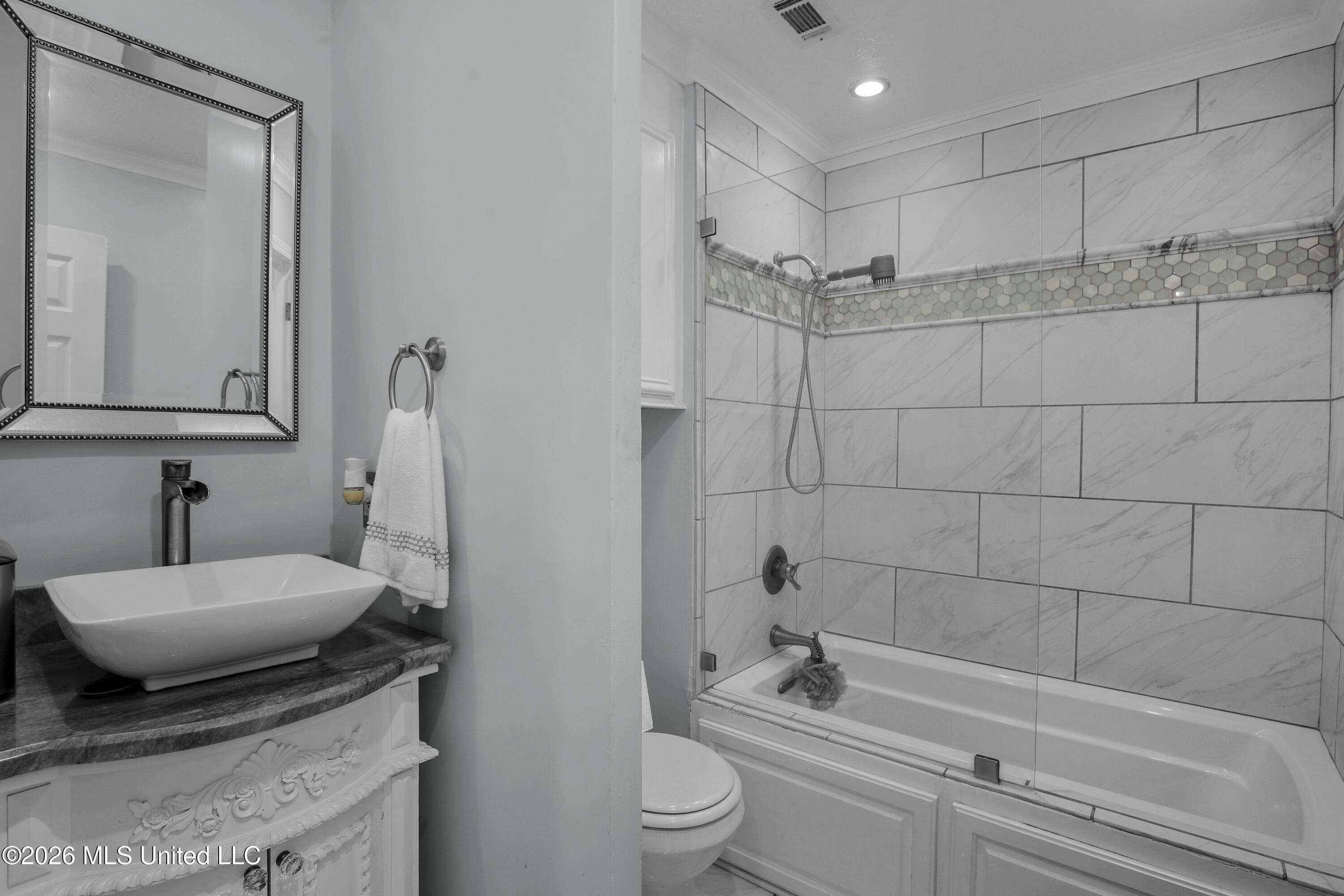 301 Calumet Drive Property Photo 27