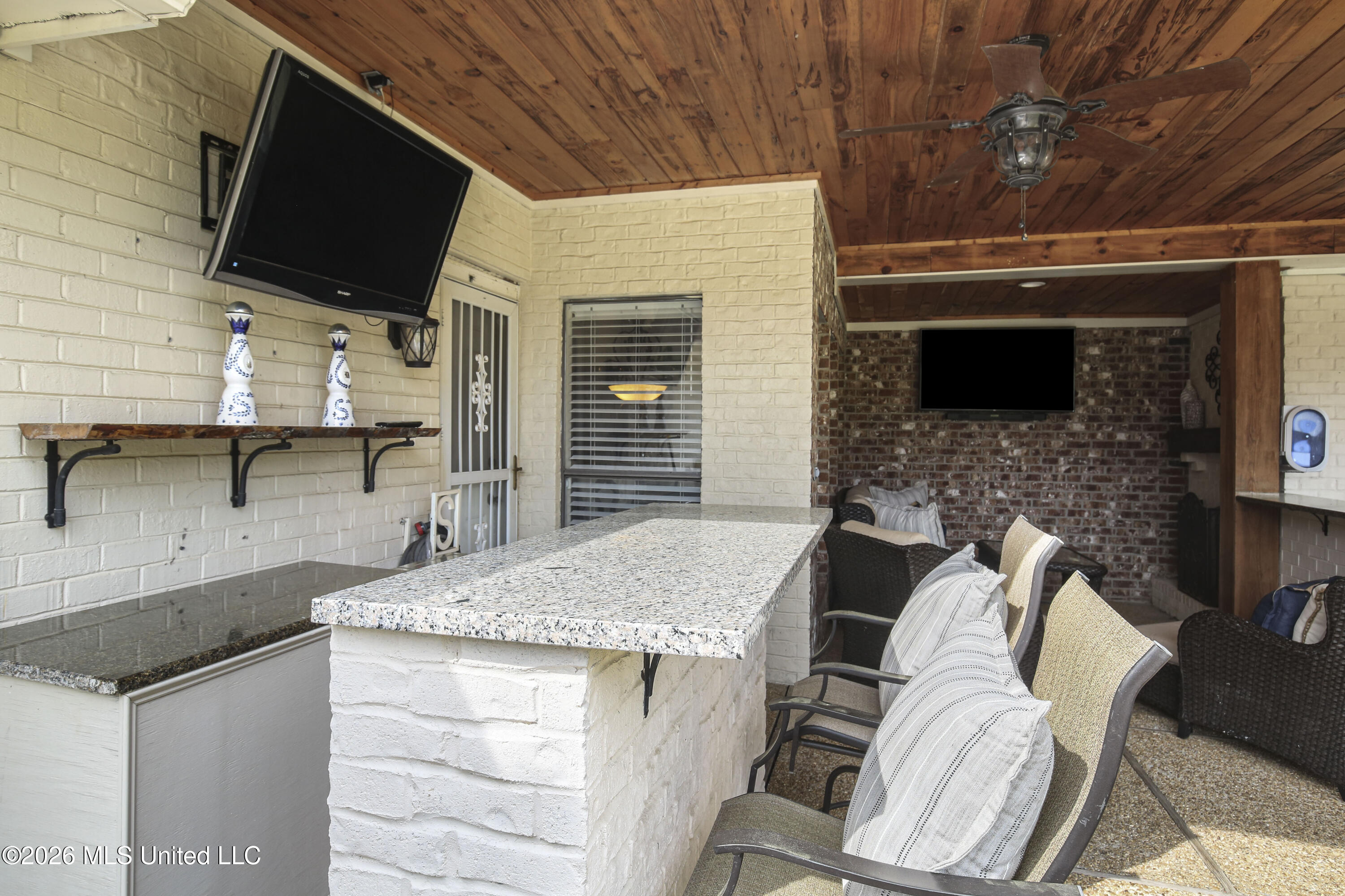 301 Calumet Drive Property Photo 34