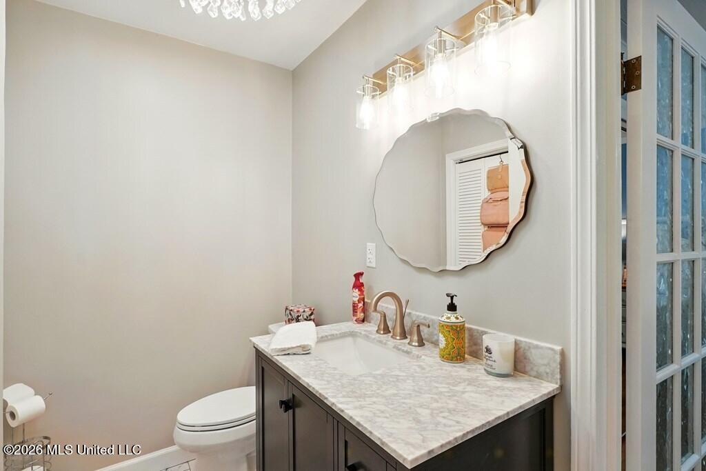 711 Neal Road Property Photo 8