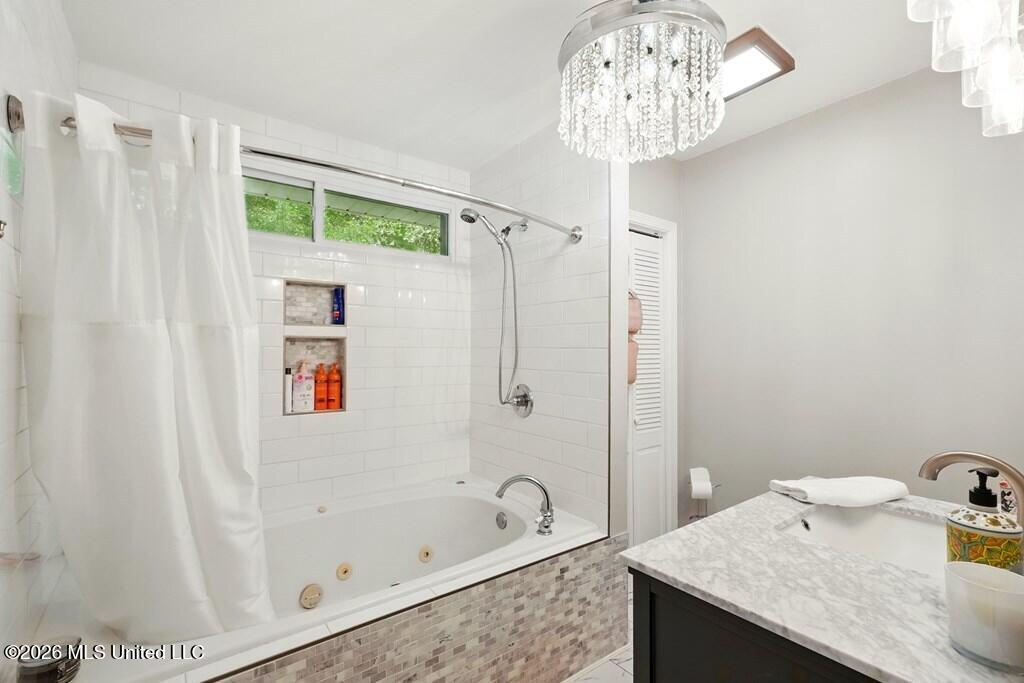 711 Neal Road Property Photo 9
