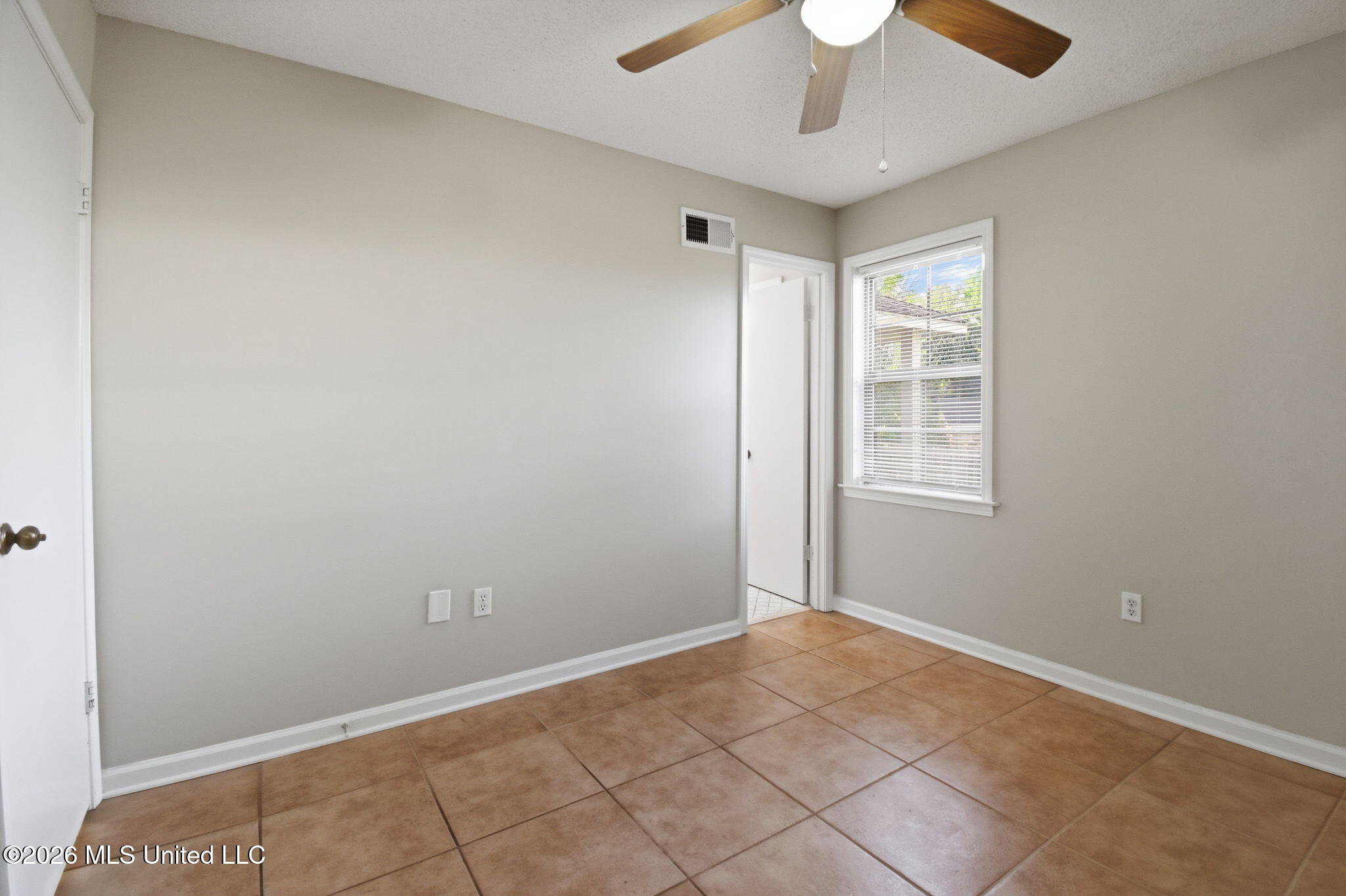 727 Thornwood Drive Property Photo 16