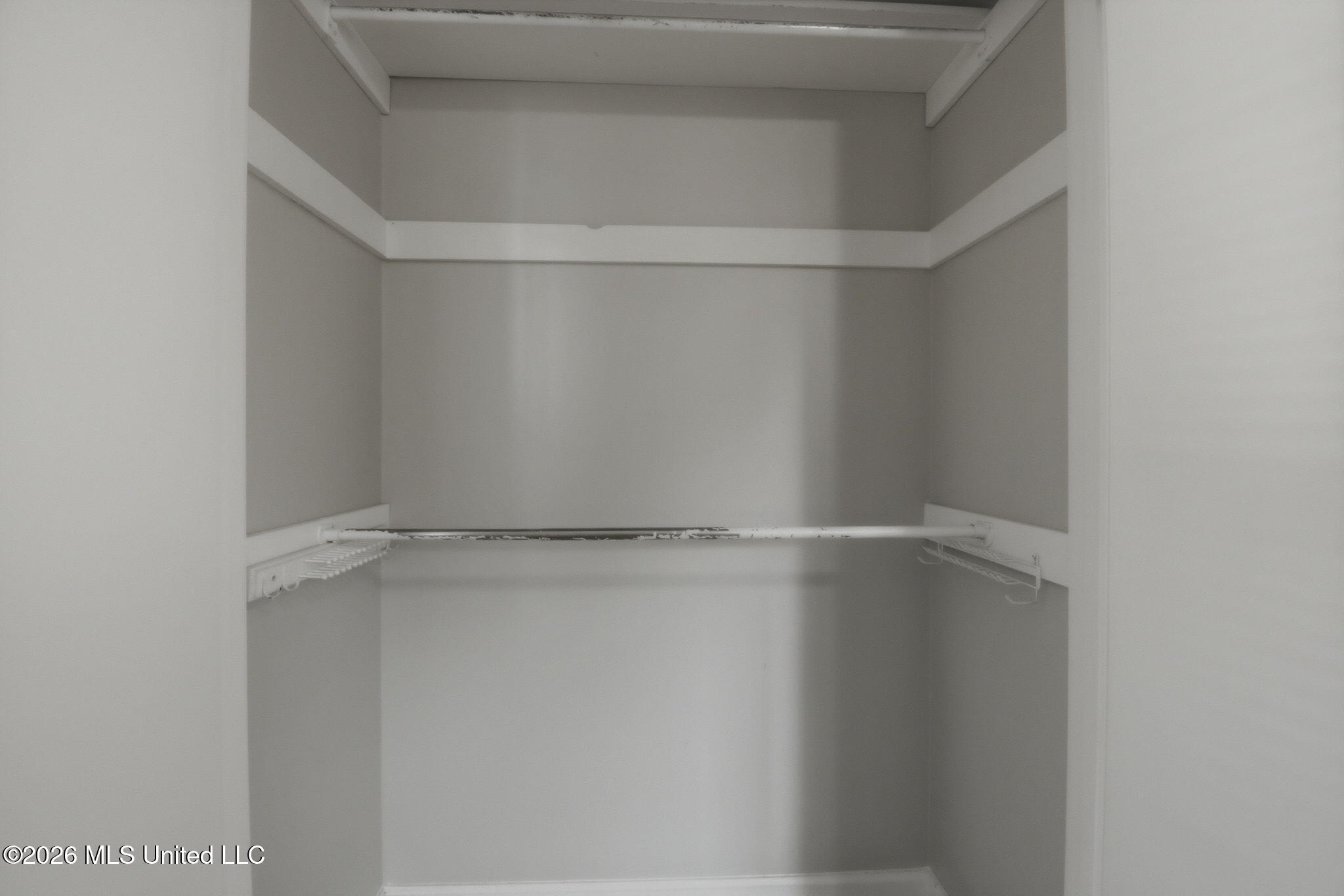 727 Thornwood Drive Property Photo 17
