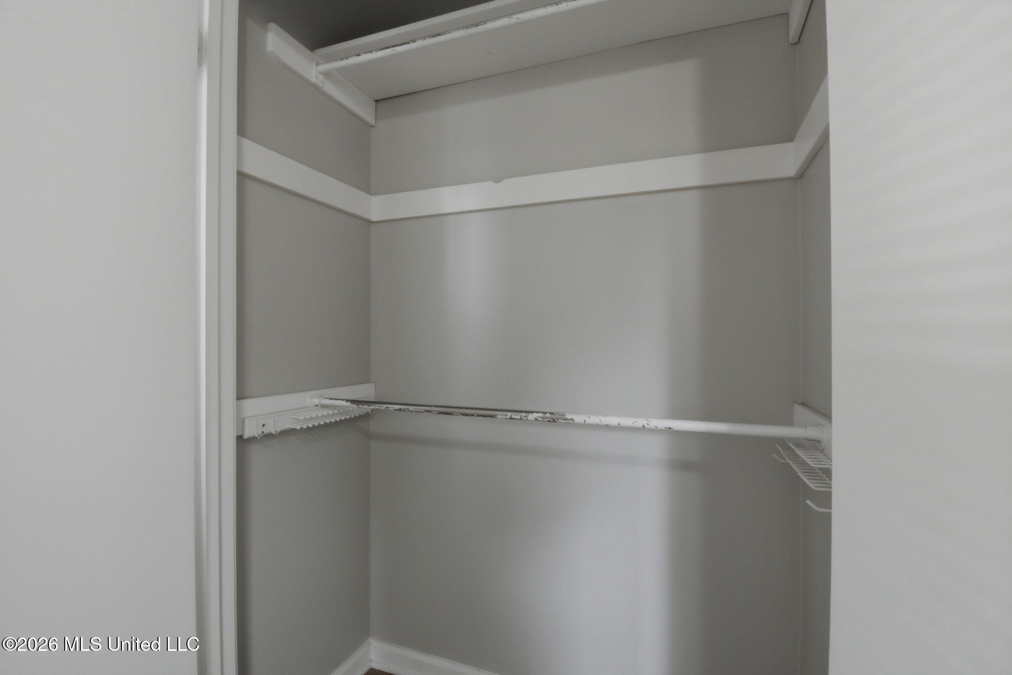 727 Thornwood Drive Property Photo 18