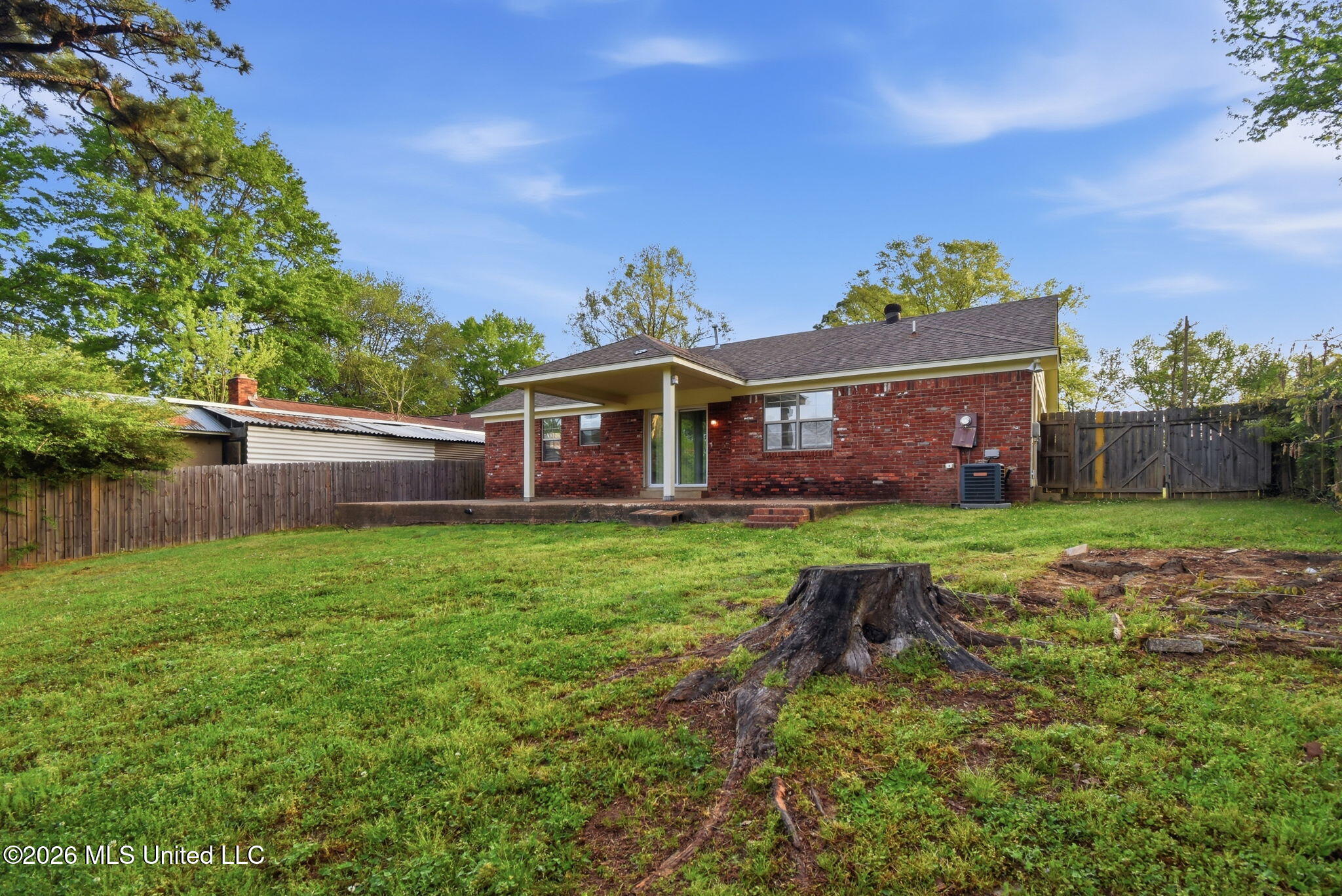 727 Thornwood Drive Property Photo 23