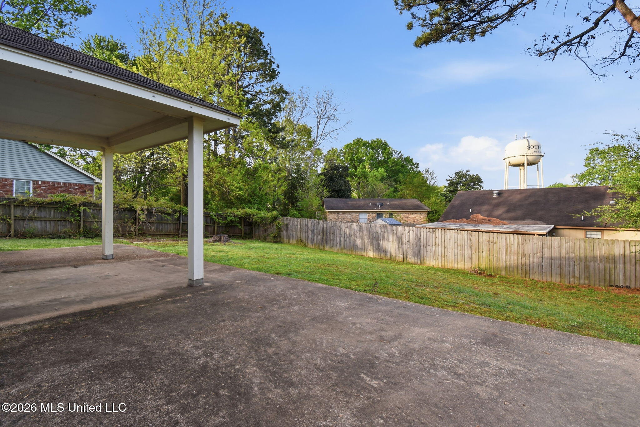 727 Thornwood Drive Property Photo 25