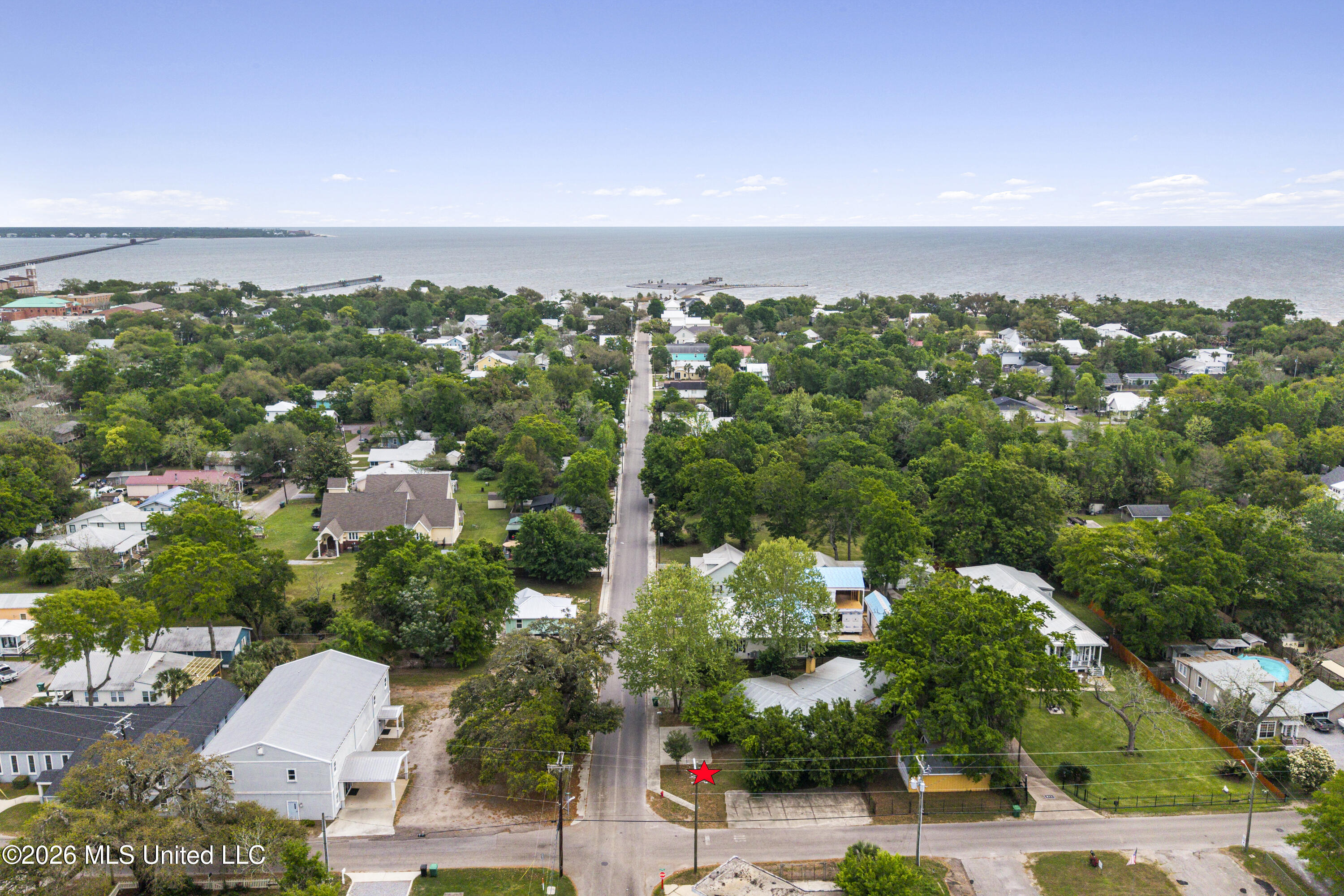 264 Washington Street Property Photo 4
