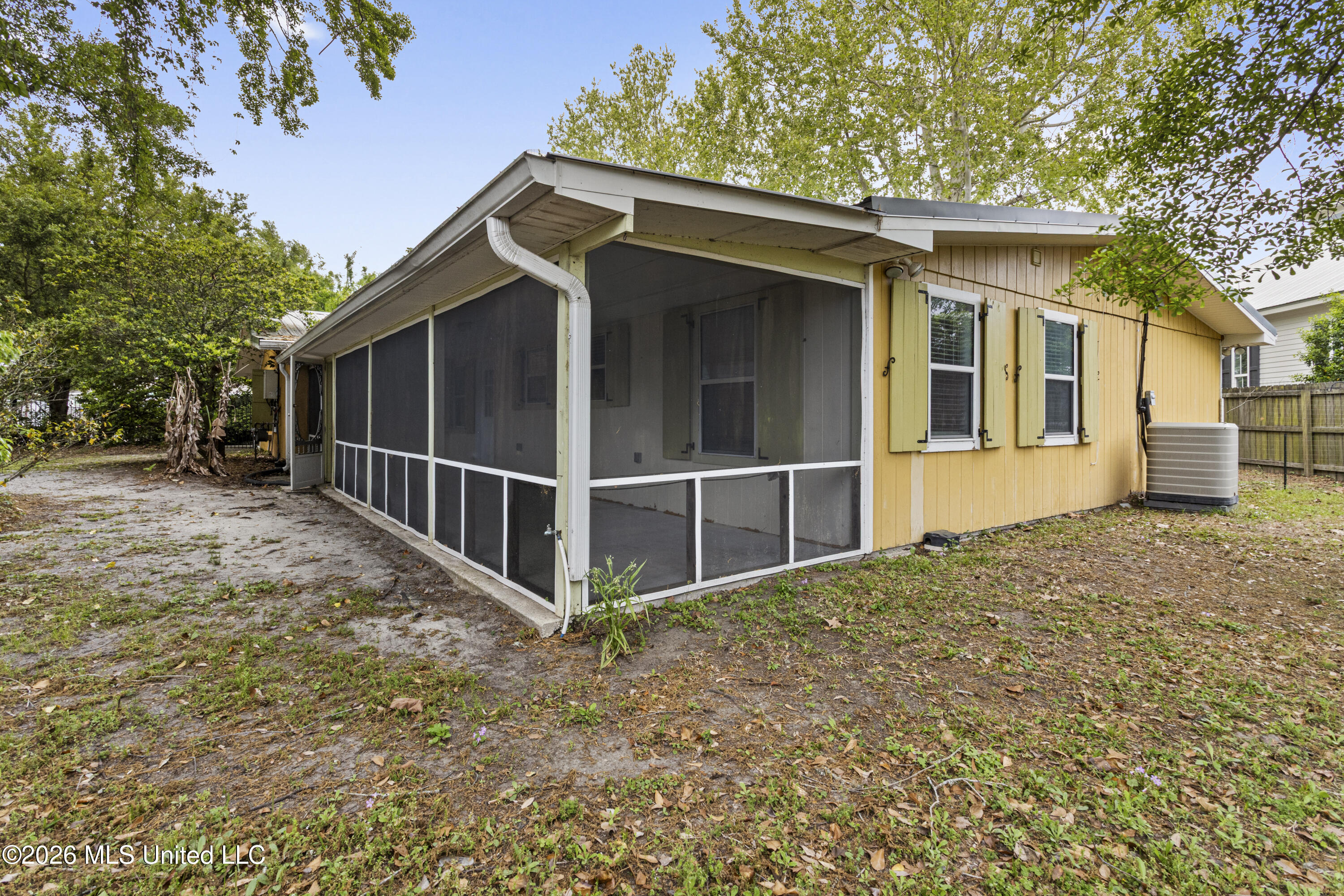 264 Washington Street Property Photo 7