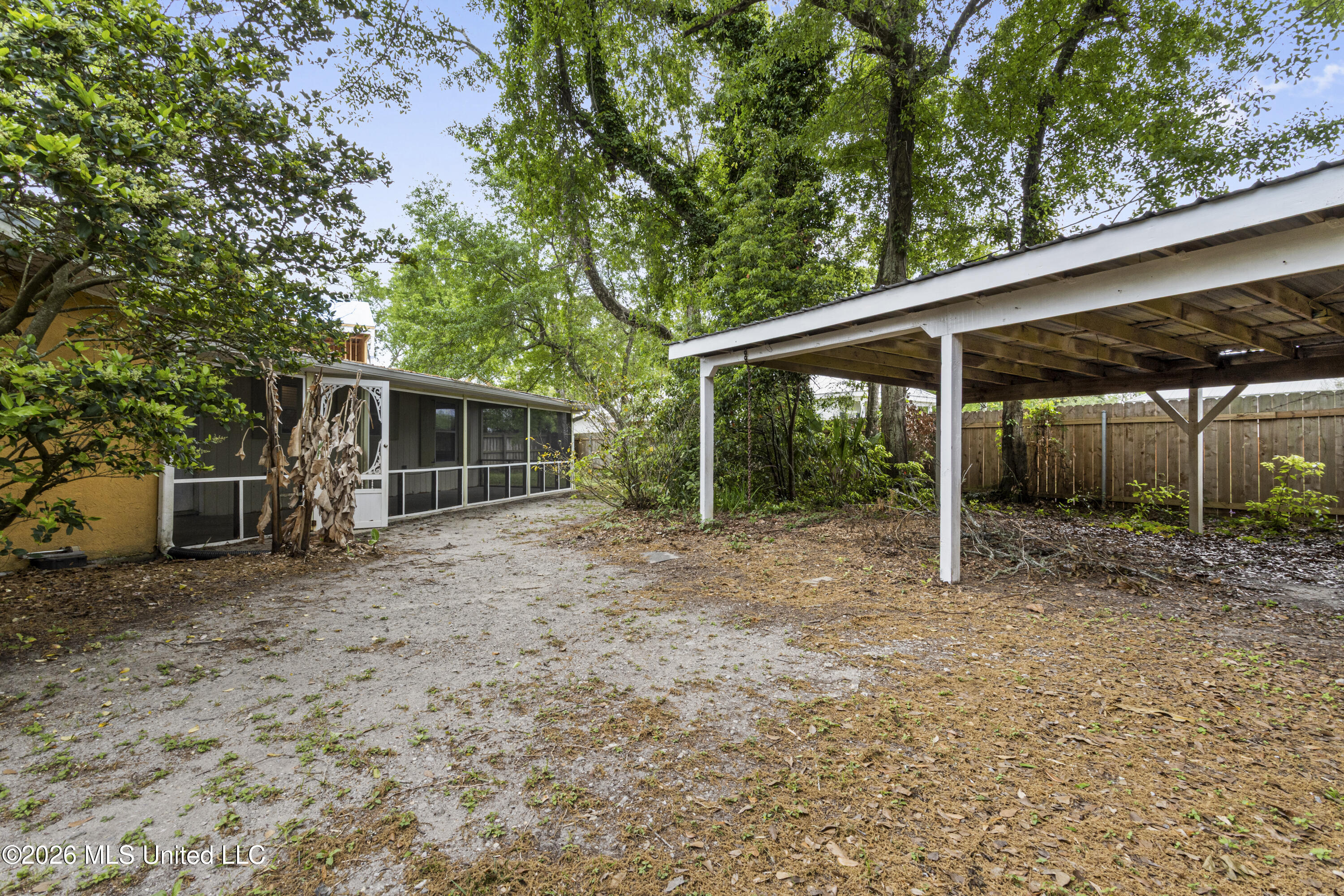 264 Washington Street Property Photo 8