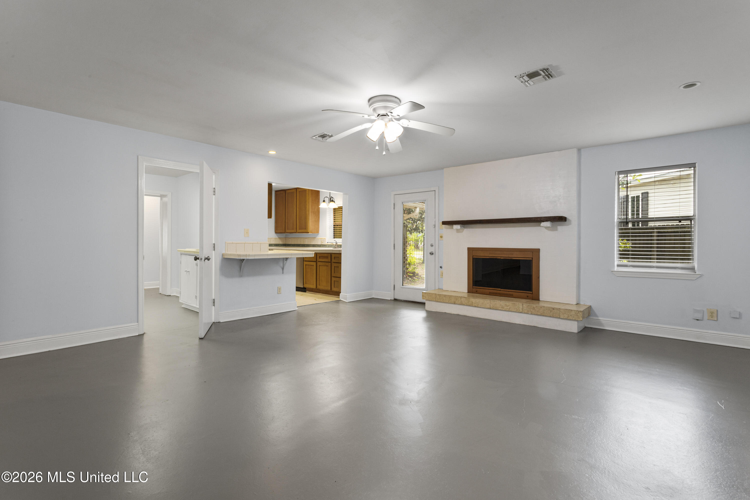 264 Washington Street Property Photo 11