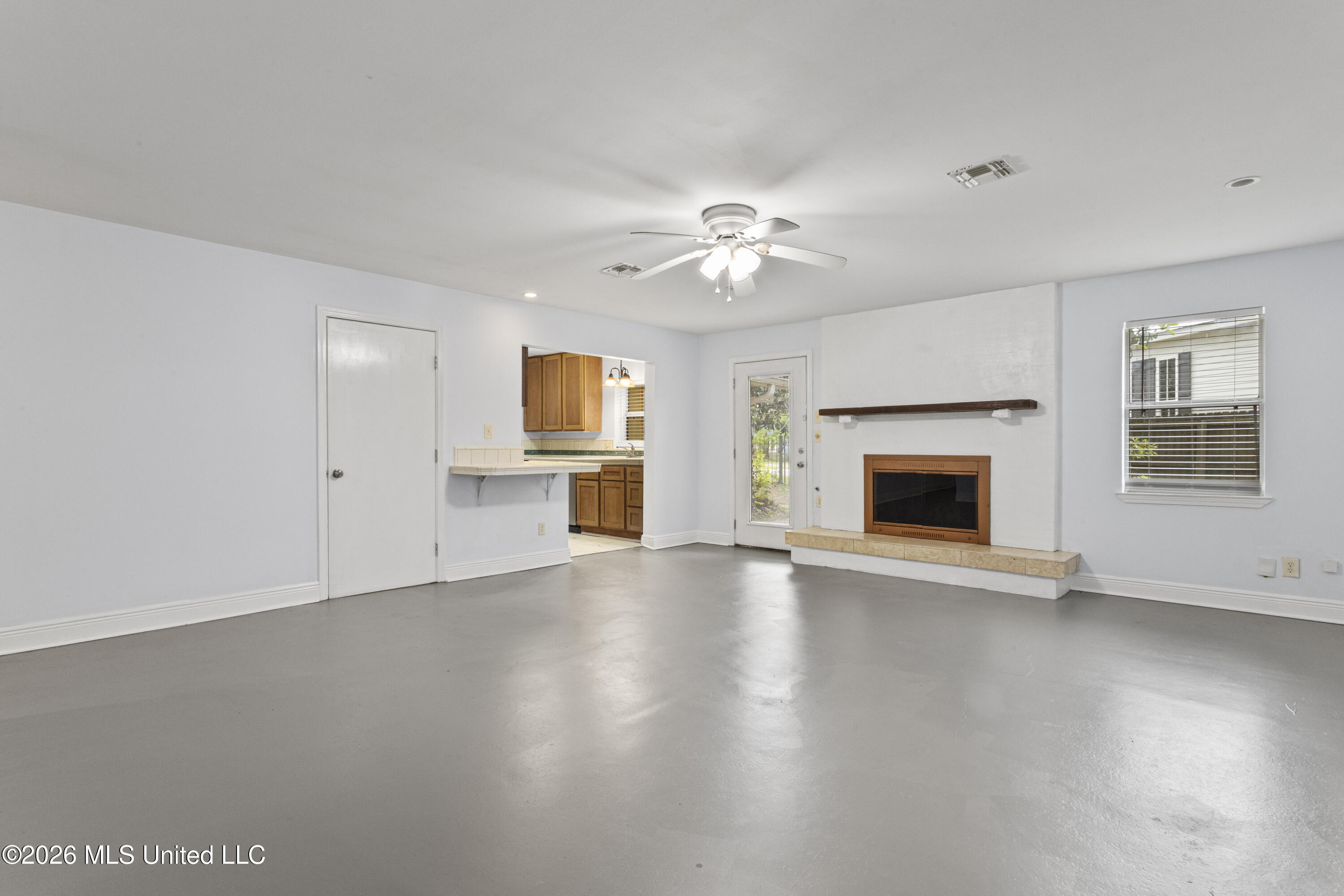 264 Washington Street Property Photo 13