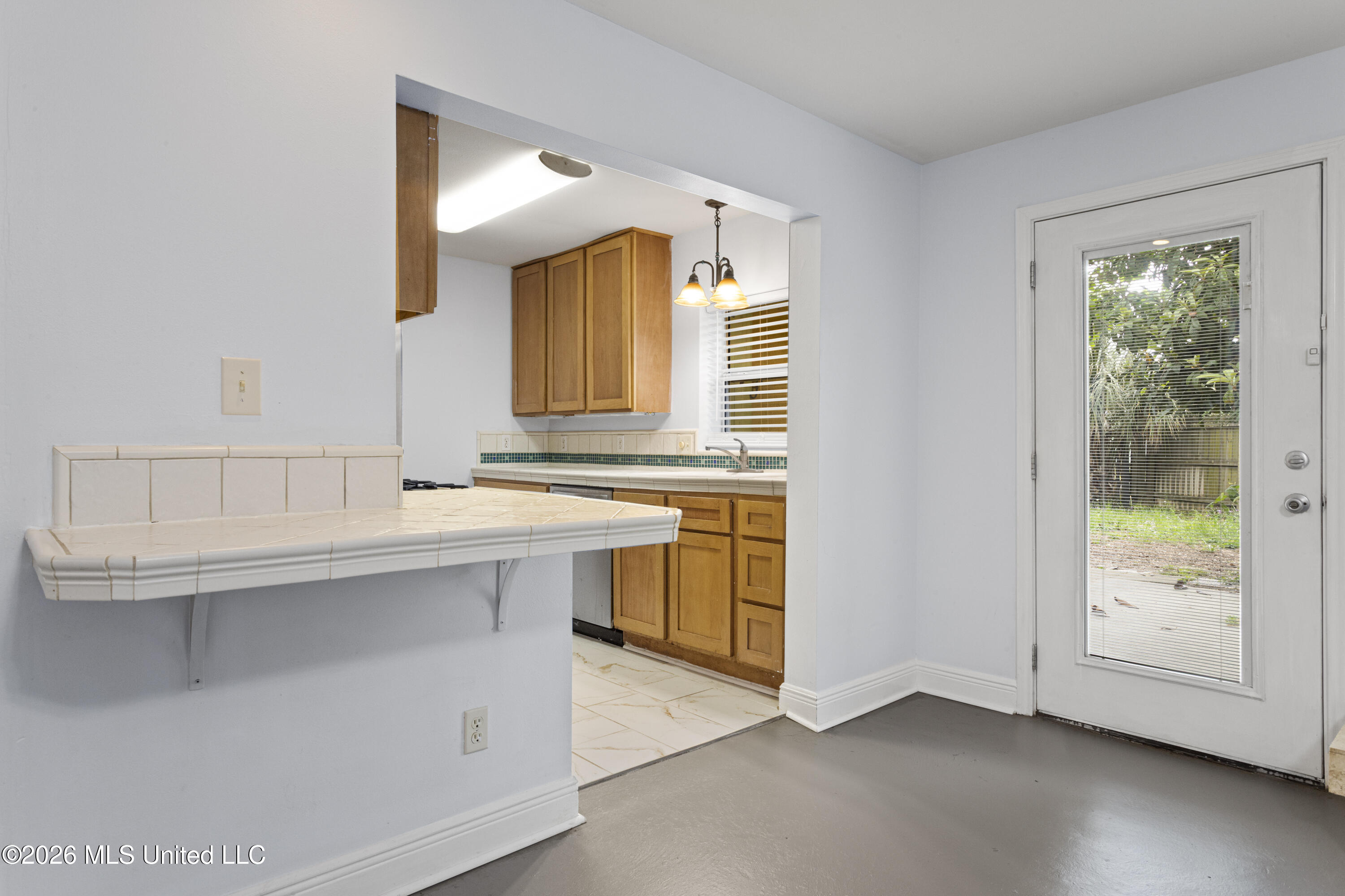 264 Washington Street Property Photo 14