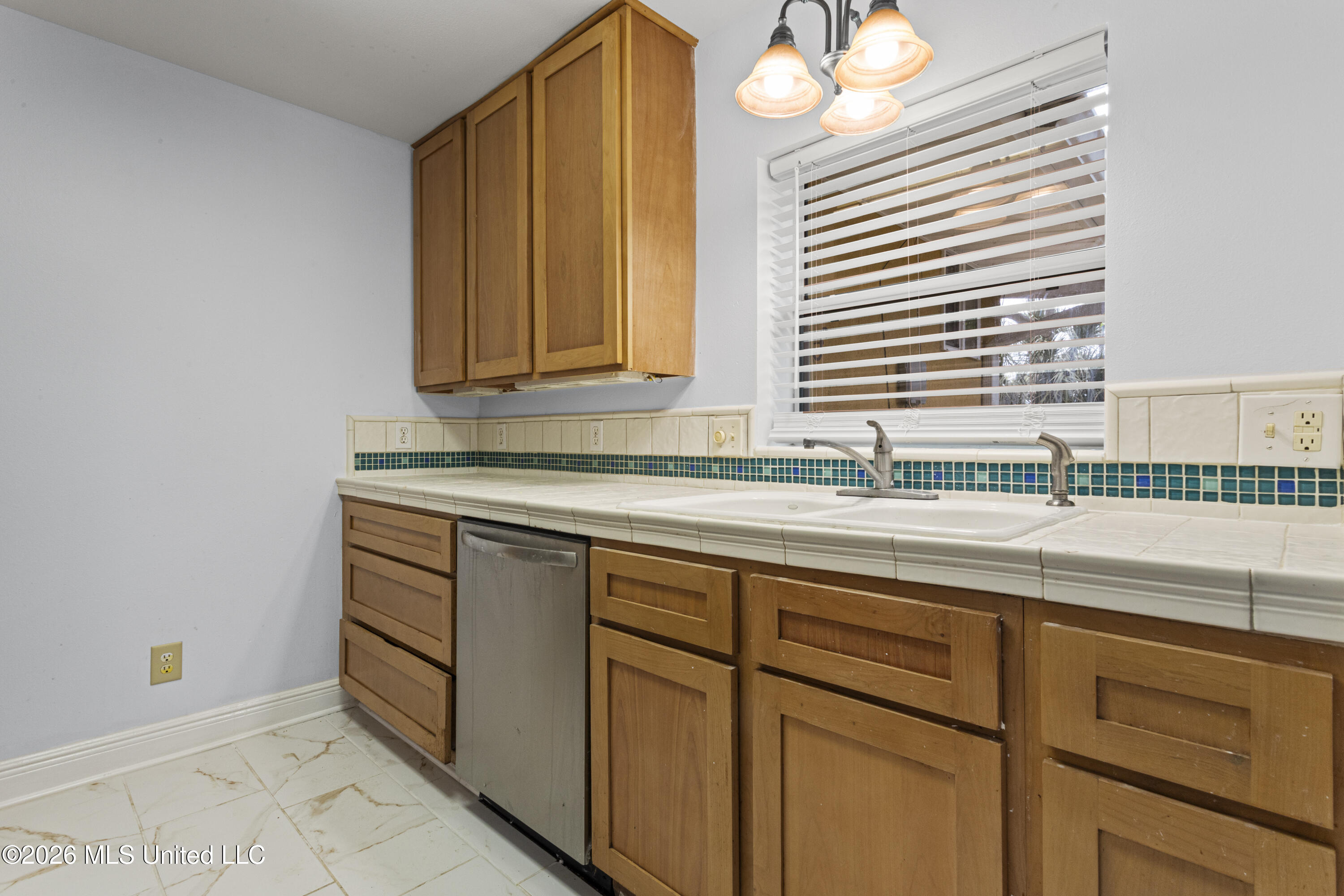 264 Washington Street Property Photo 15