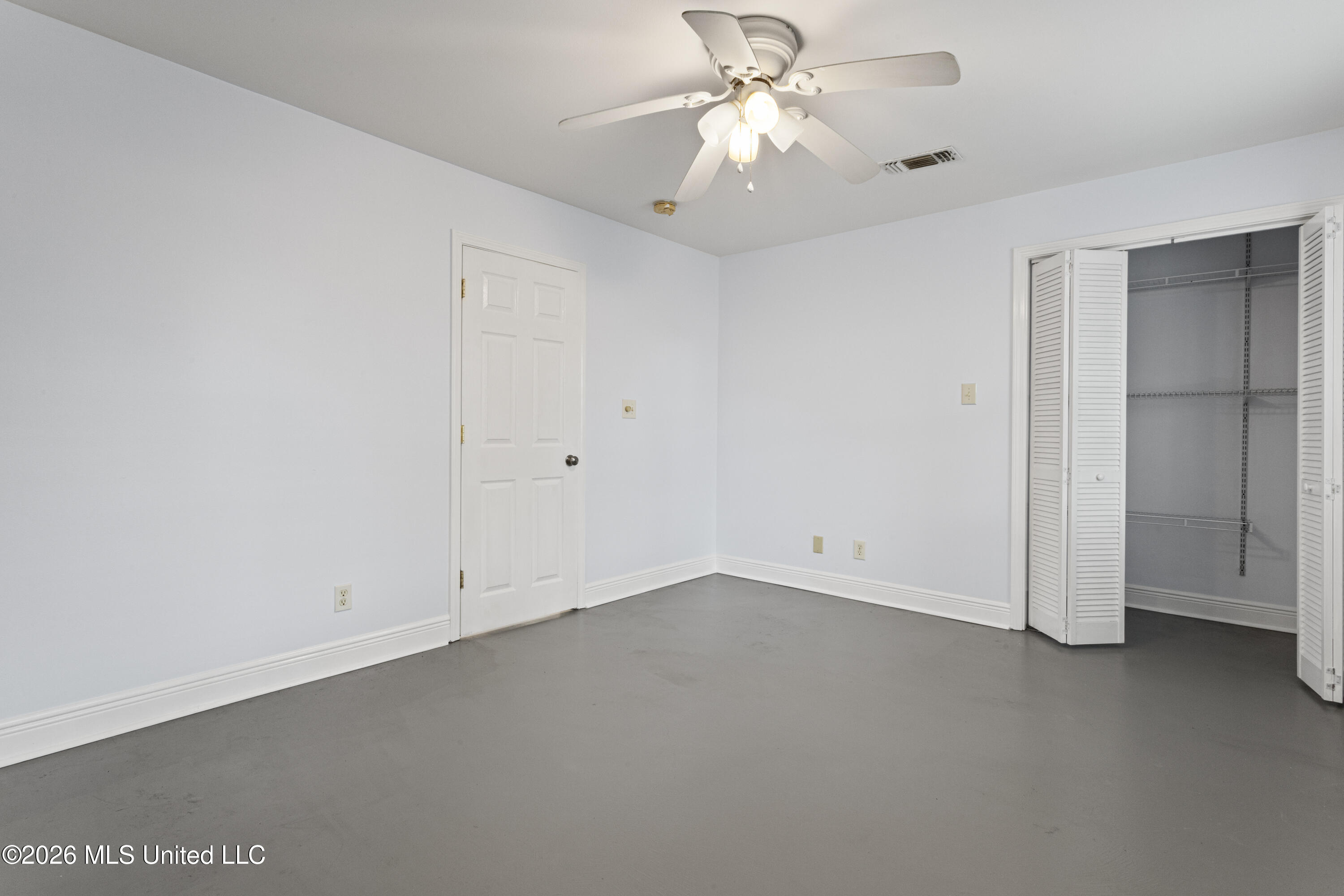 264 Washington Street Property Photo 23
