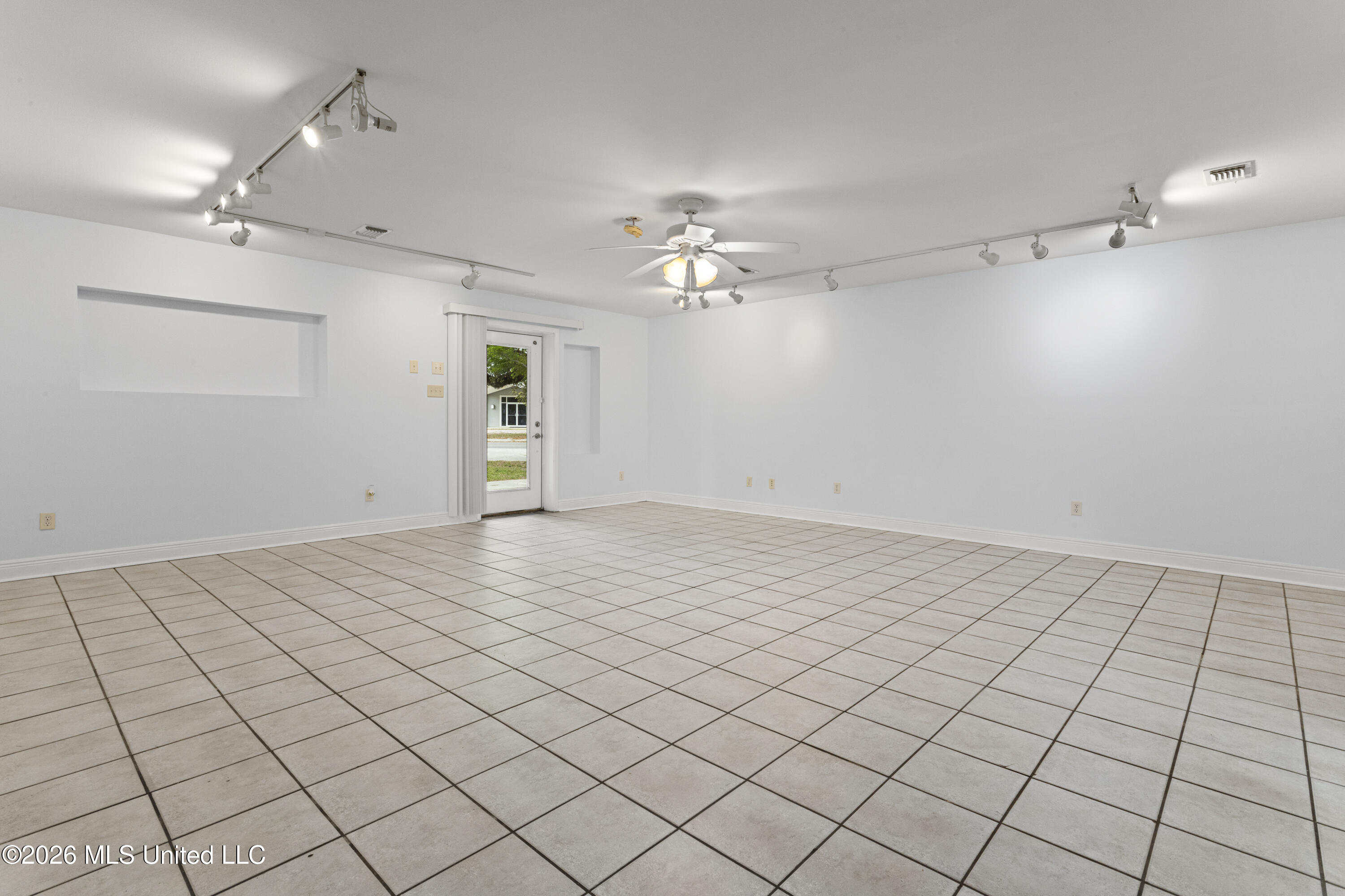 264 Washington Street Property Photo 34
