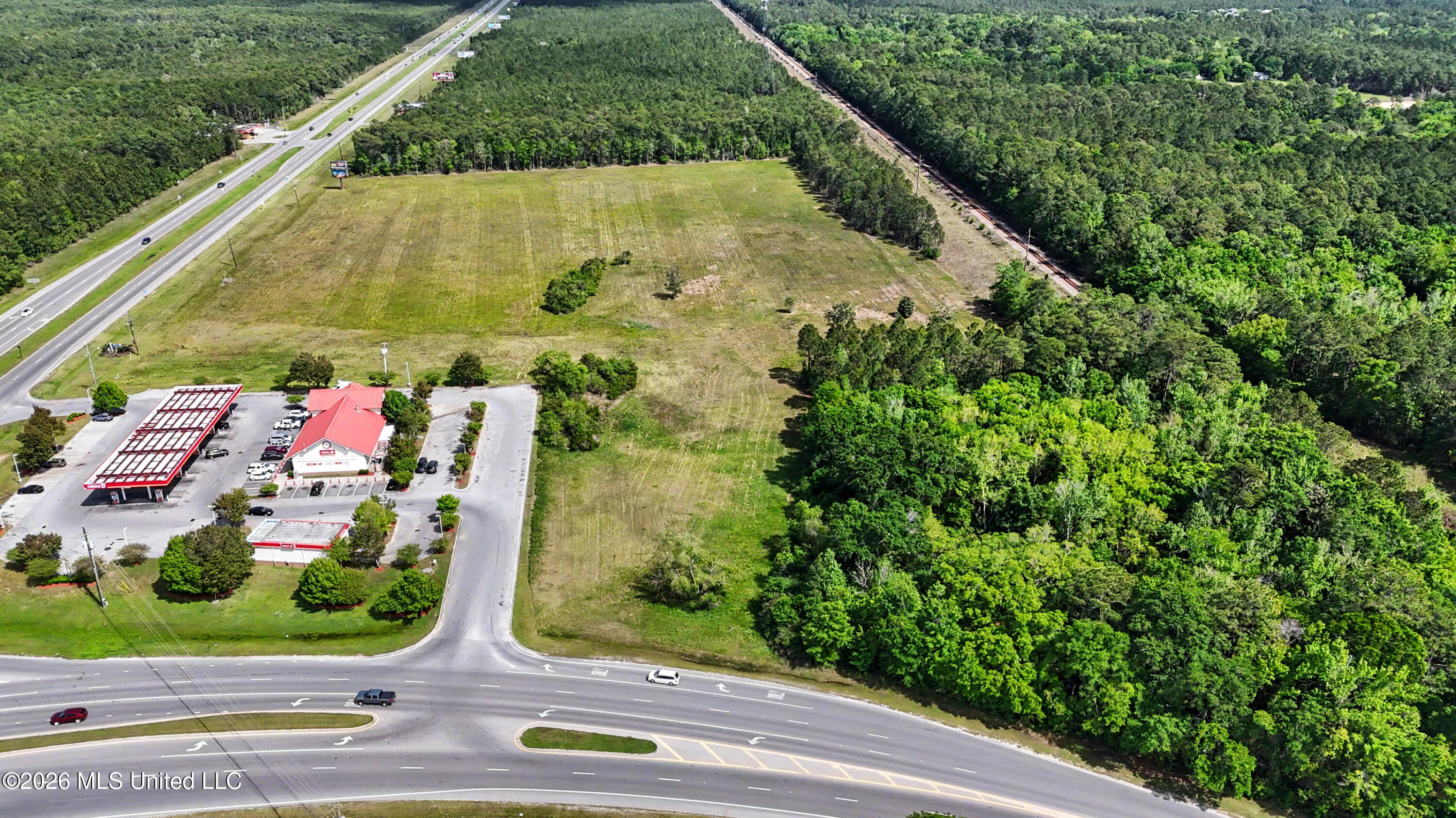 Highway 90 Property Photo 3